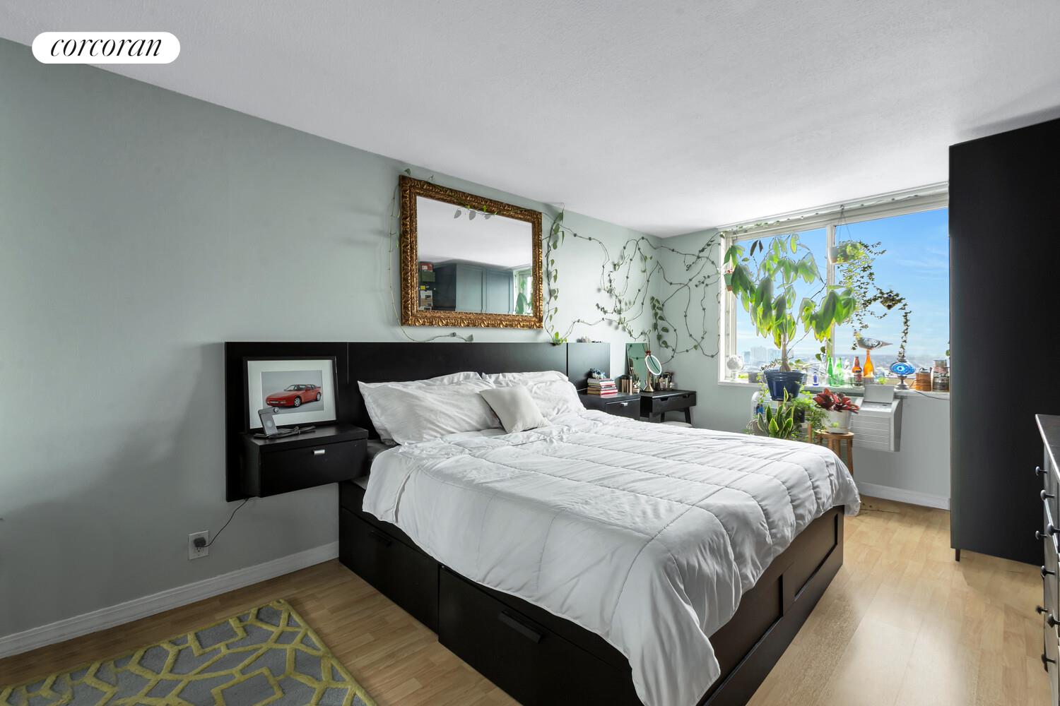 #6 photo, 118-18 UNION Turnpike, Kew Gardens , NY 11415