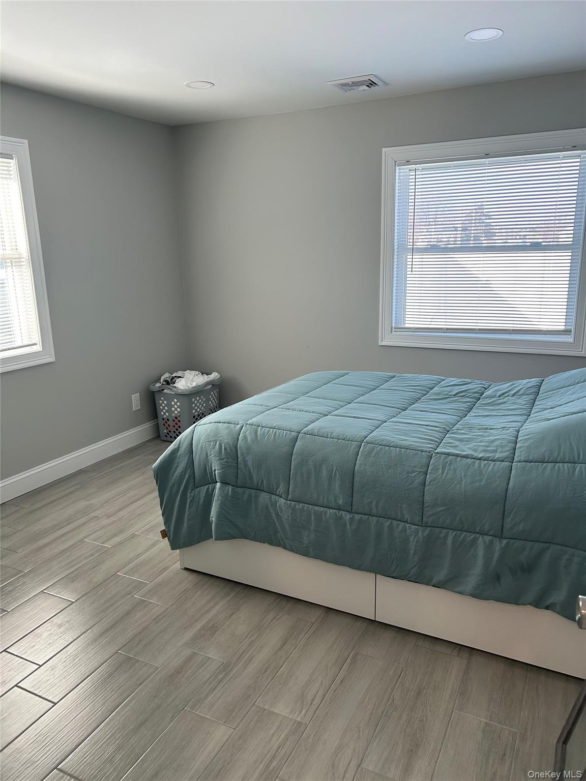 #12 photo, Lindenhurst, Lindenhurst , NY 11757