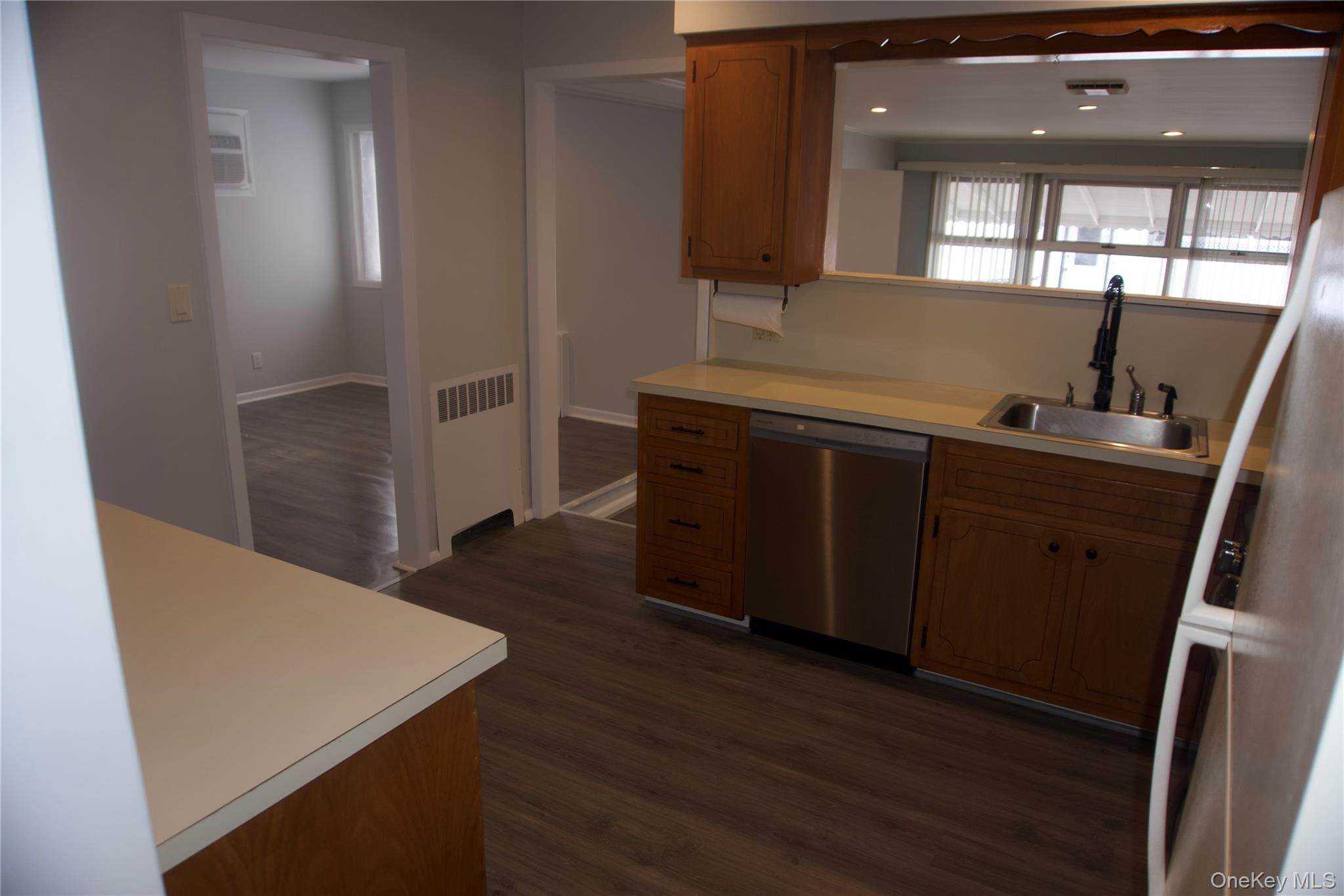 #6 photo, 3134 Ward Lane, Wantagh , NY 11793