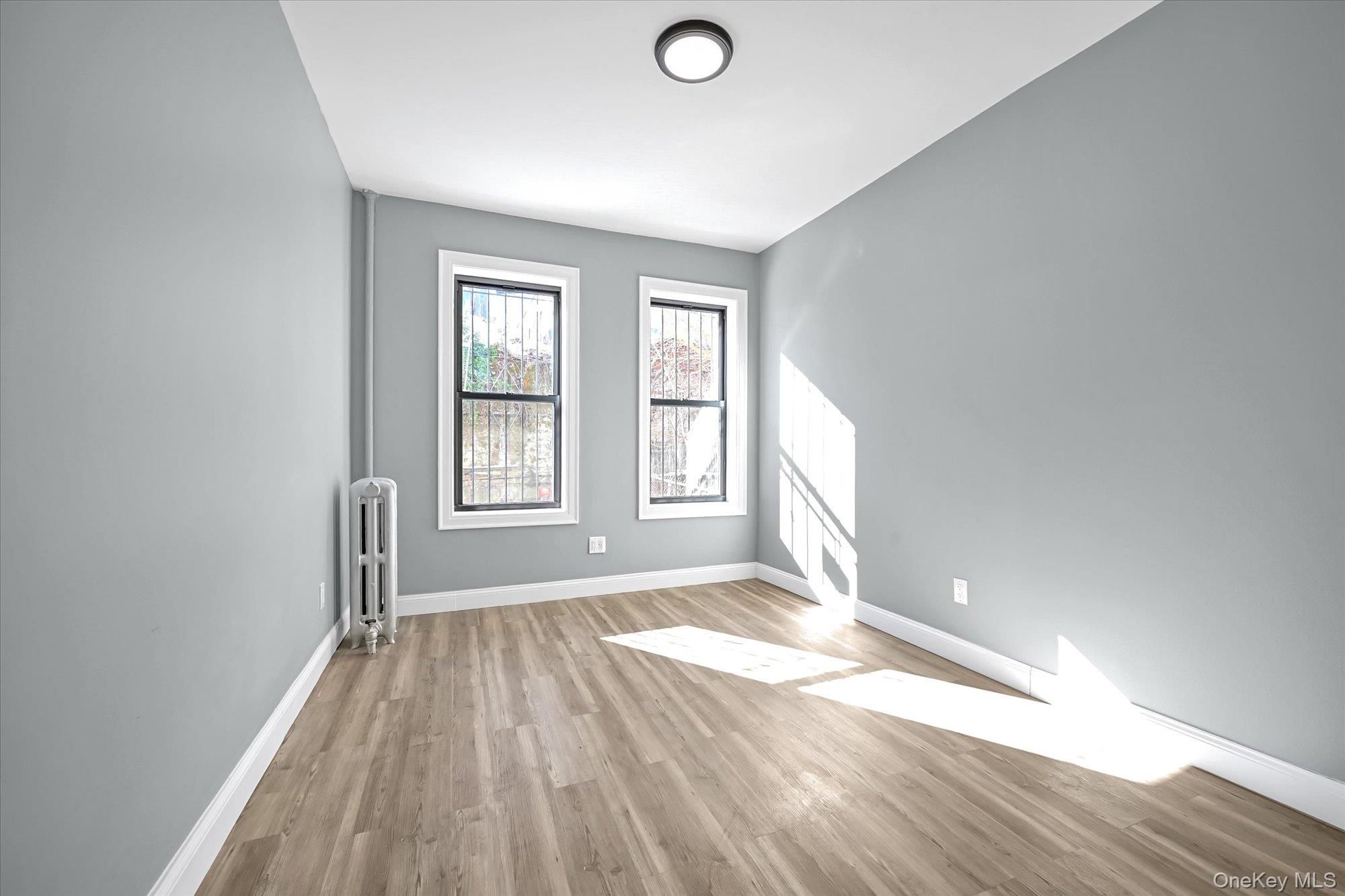 #3 photo, 438 E 98th Street, 布鲁克林 Brooklyn , NY 11212