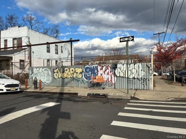 #12 photo, 477 Milford Street, Brooklyn , NY 11208