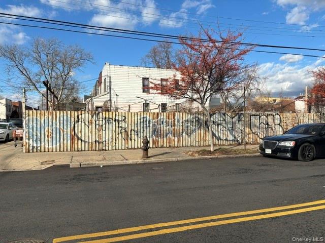 #12 photo, 479 Milford Street, Brooklyn , NY 11208