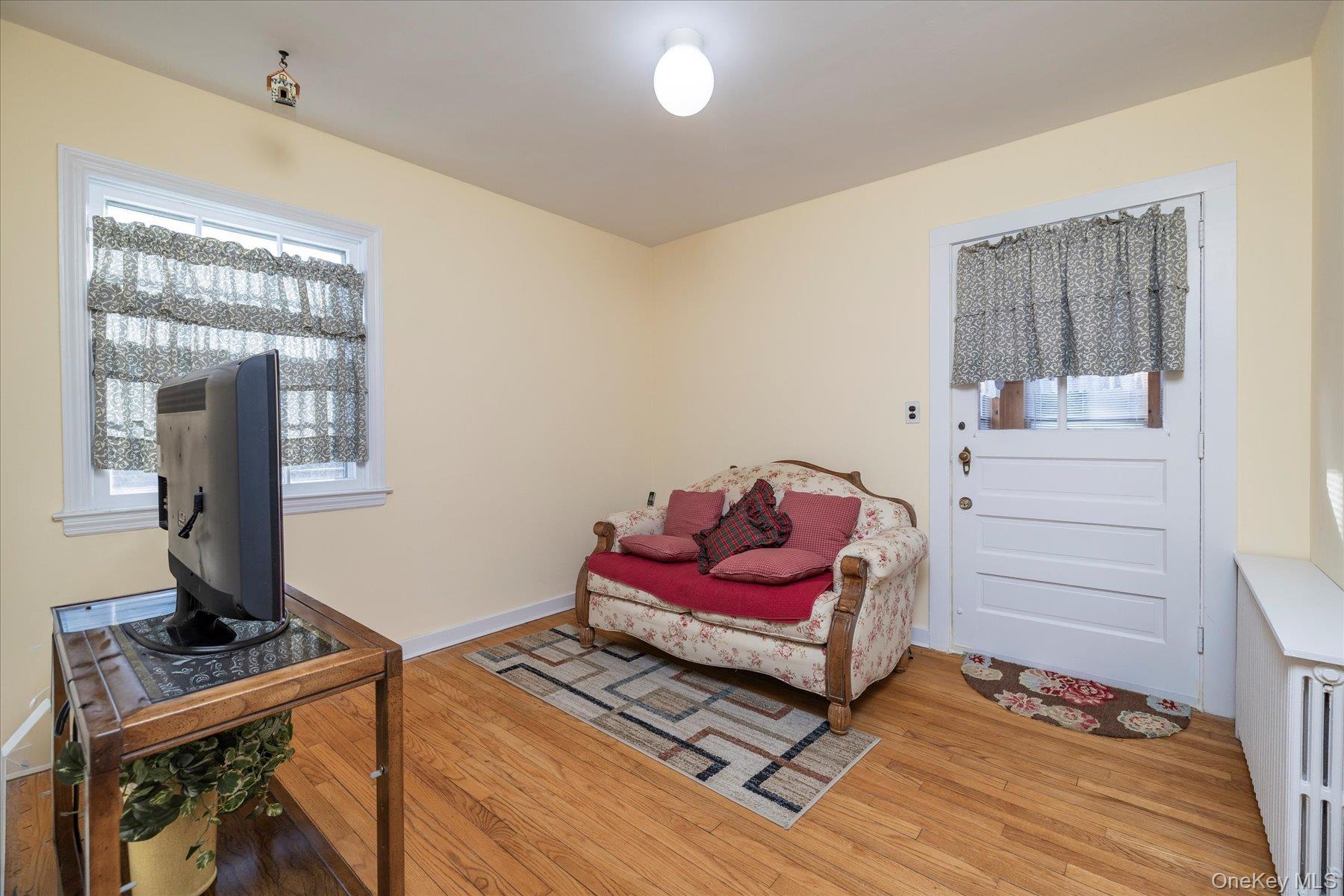 #11 photo, 148 Amherst Road, Valley Stream , NY 11581