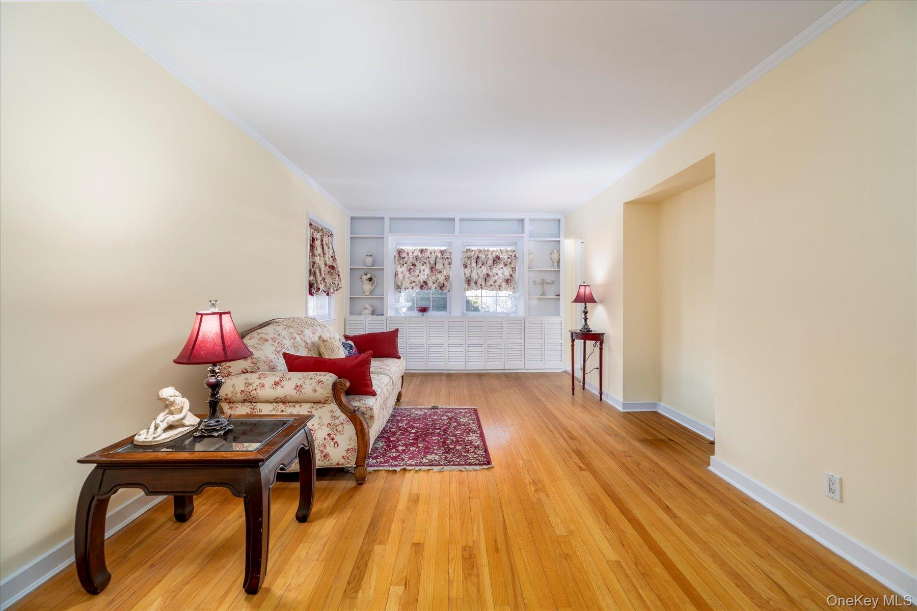 #4 photo, 148 Amherst Road, Valley Stream , NY 11581