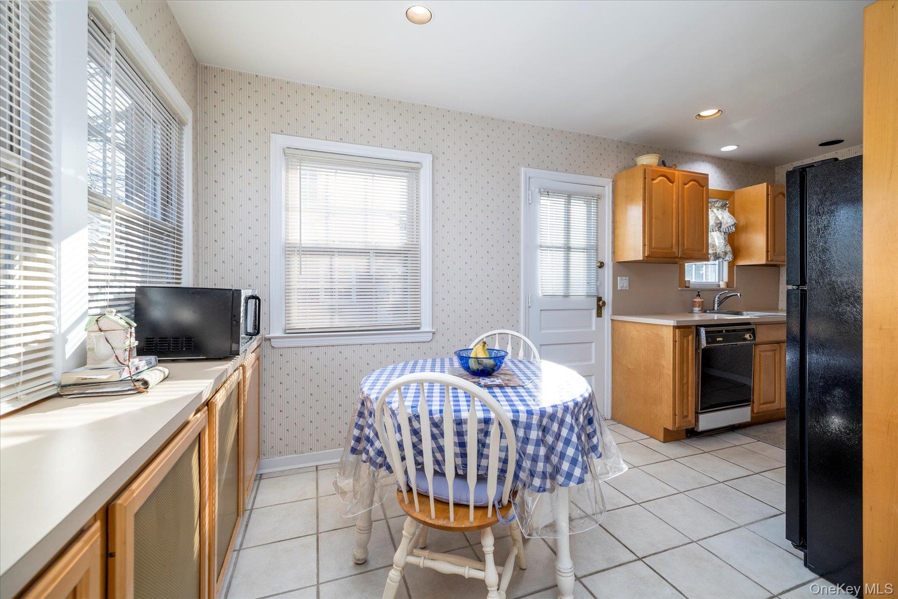 #6 photo, 148 Amherst Road, Valley Stream , NY 11581