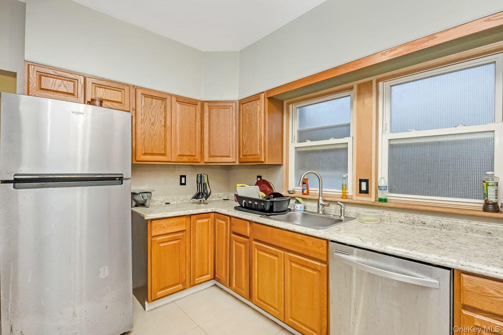 #18 photo, 42-28 159th Street, 法拉盛 Flushing , NY 11358