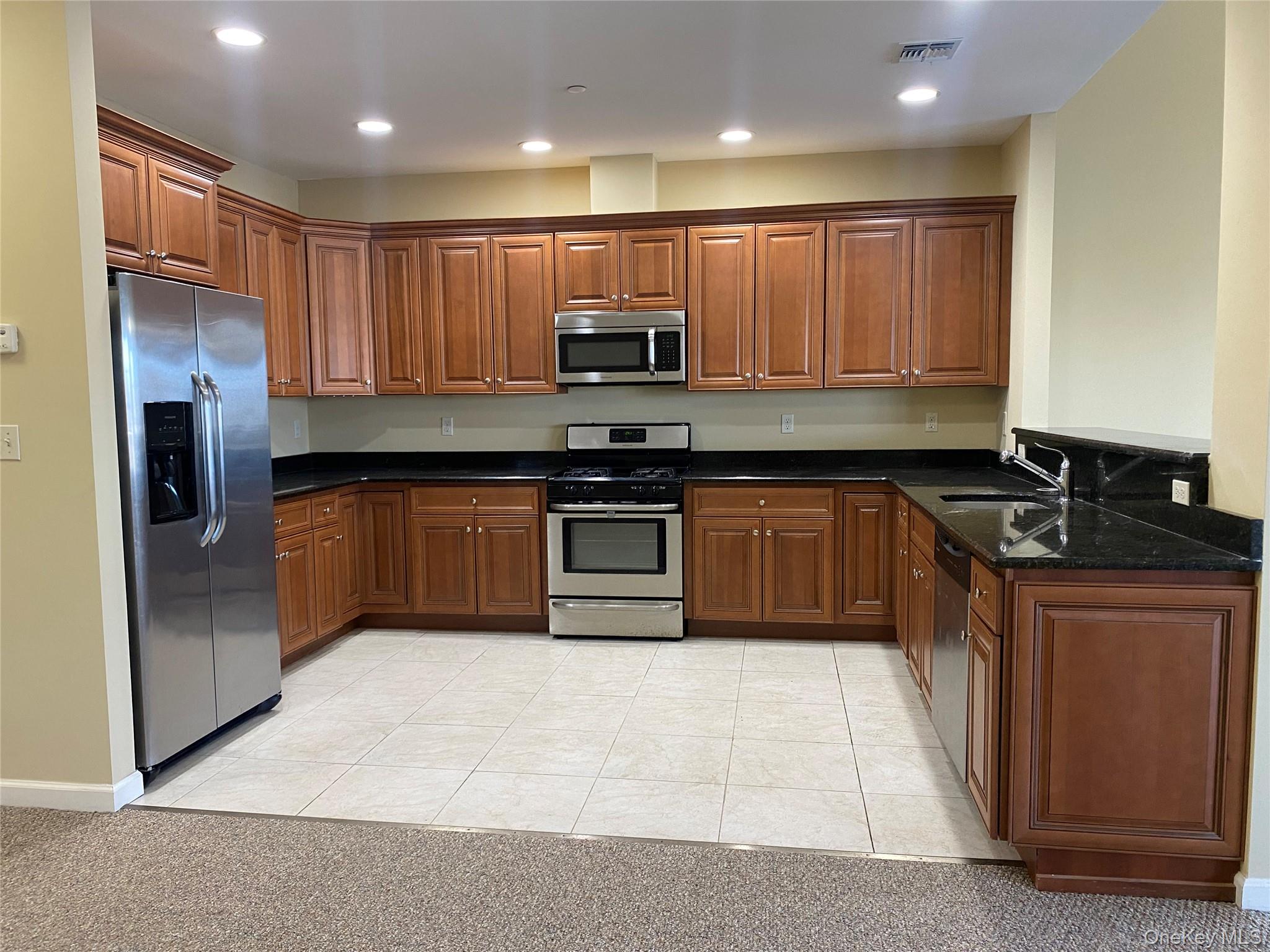 #16 photo, 11 Nicole Court, Copiague , NY 11726