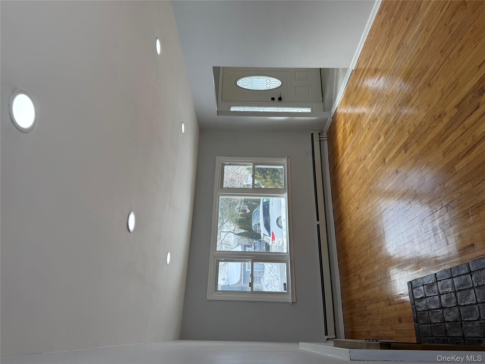 #4 photo, 7 Ramsey Road, Plainview , NY 11803