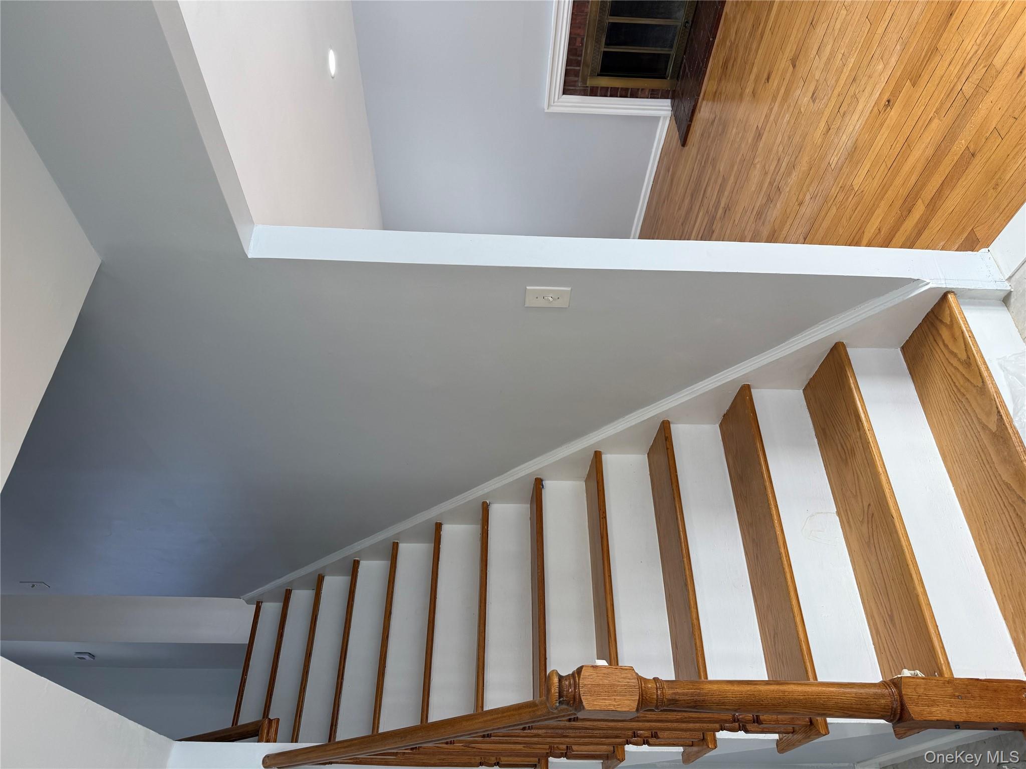 #6 photo, 7 Ramsey Road, Plainview , NY 11803