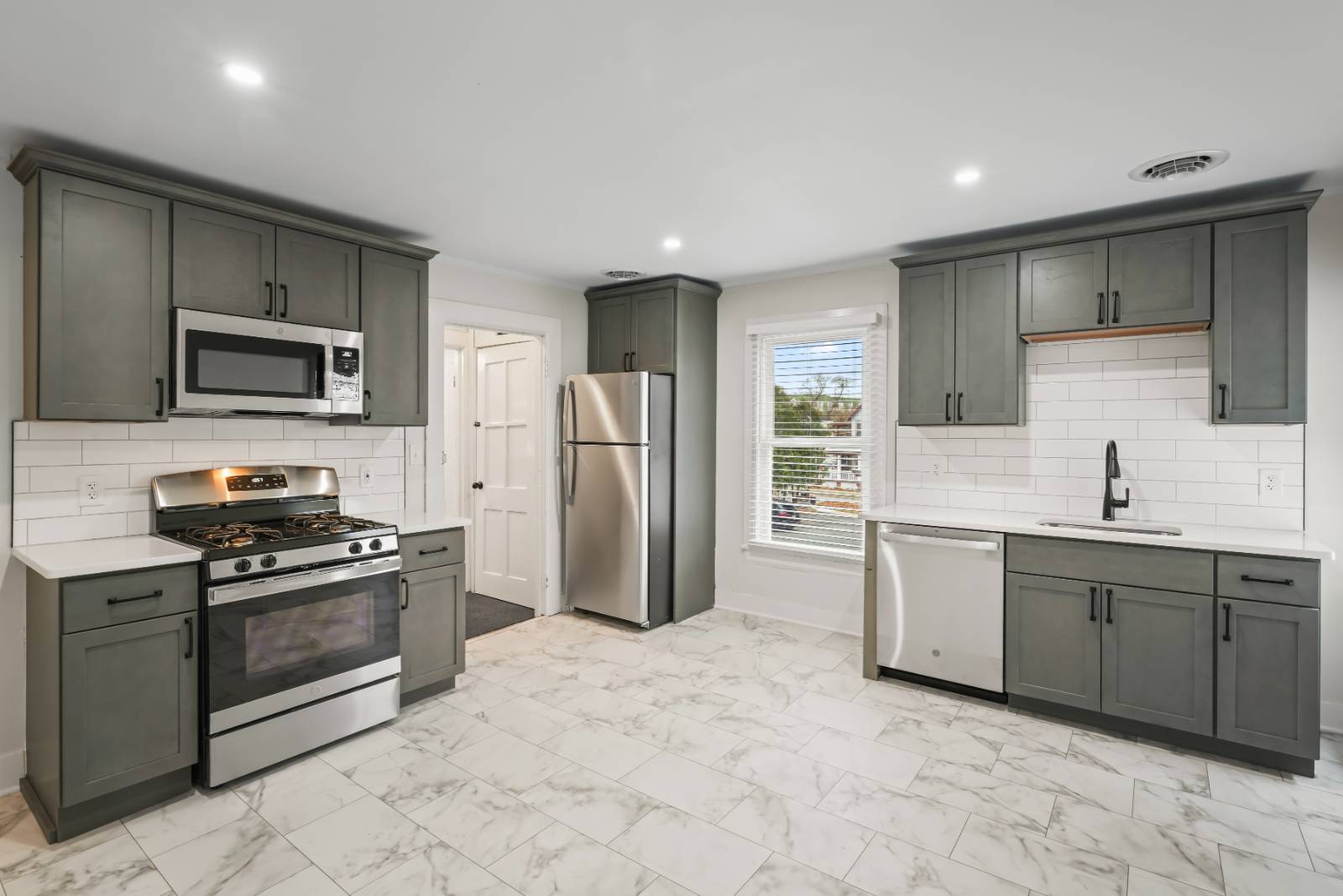 #38 photo, 58 Lincoln Ave, Saratoga Springs , NY 12866