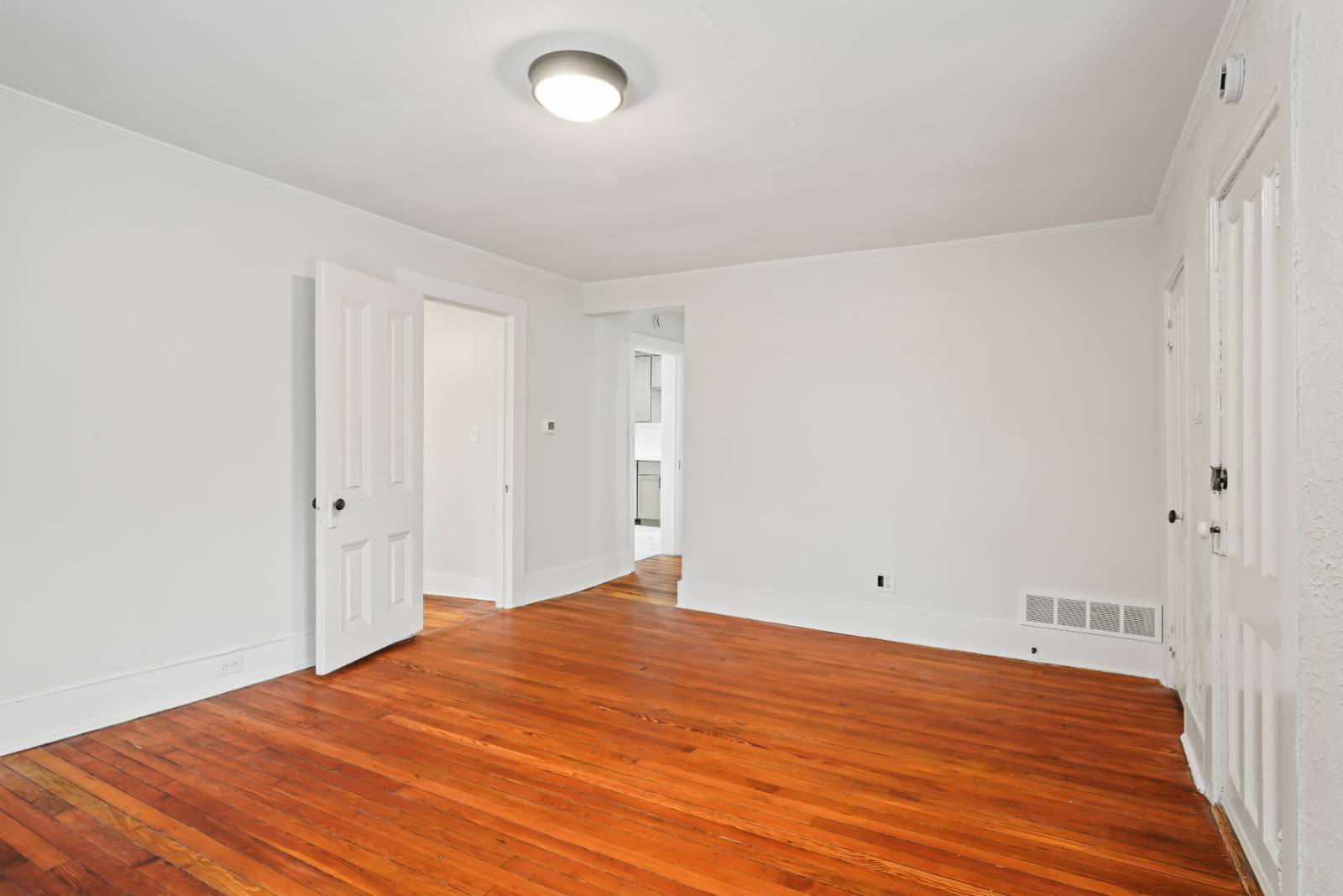 #41 photo, 58 Lincoln Ave, Saratoga Springs , NY 12866