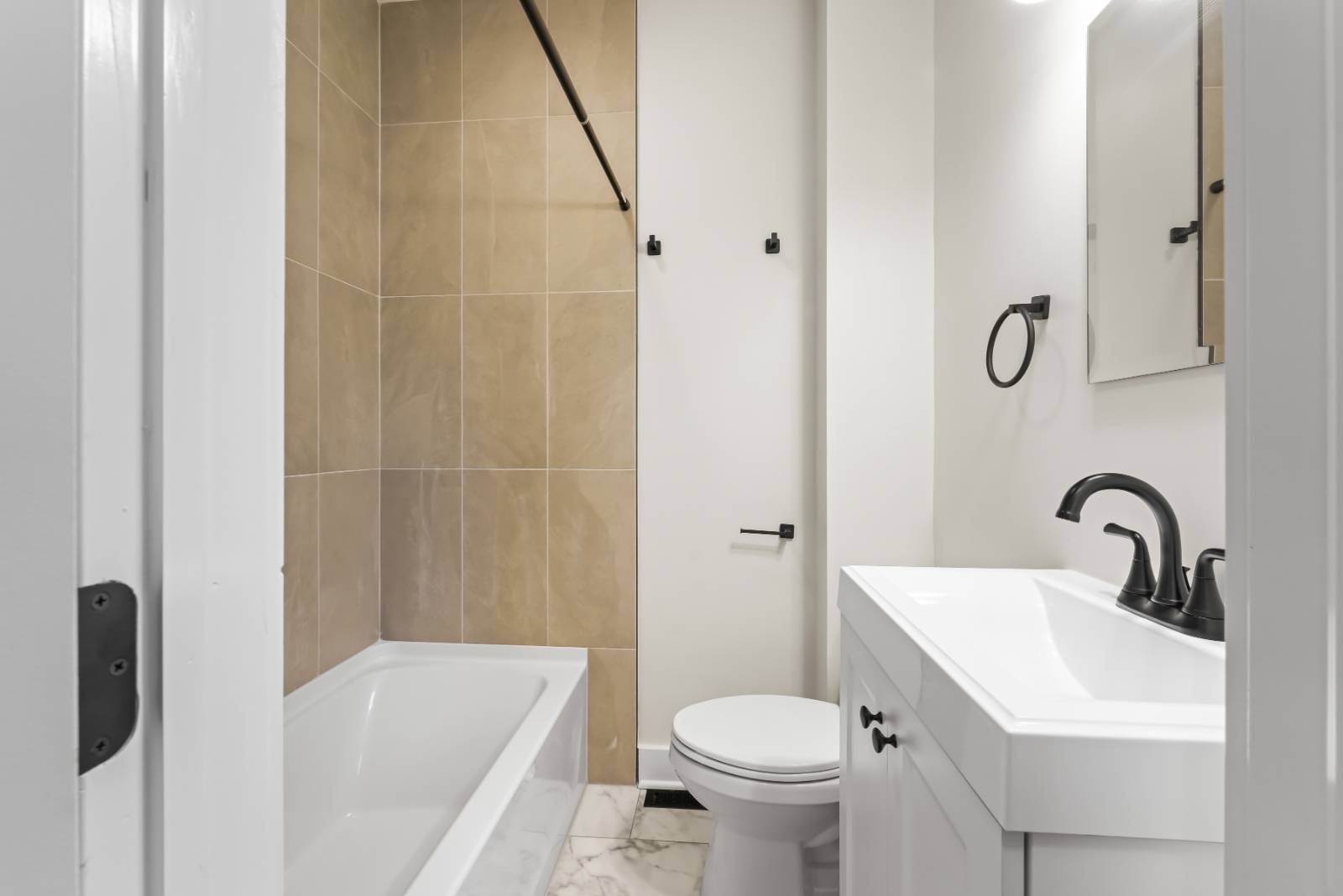 #7 photo, 58 Lincoln Ave, Saratoga Springs , NY 12866