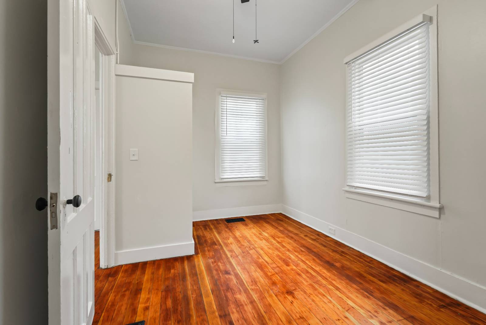 #8 photo, 58 Lincoln Ave, Saratoga Springs , NY 12866