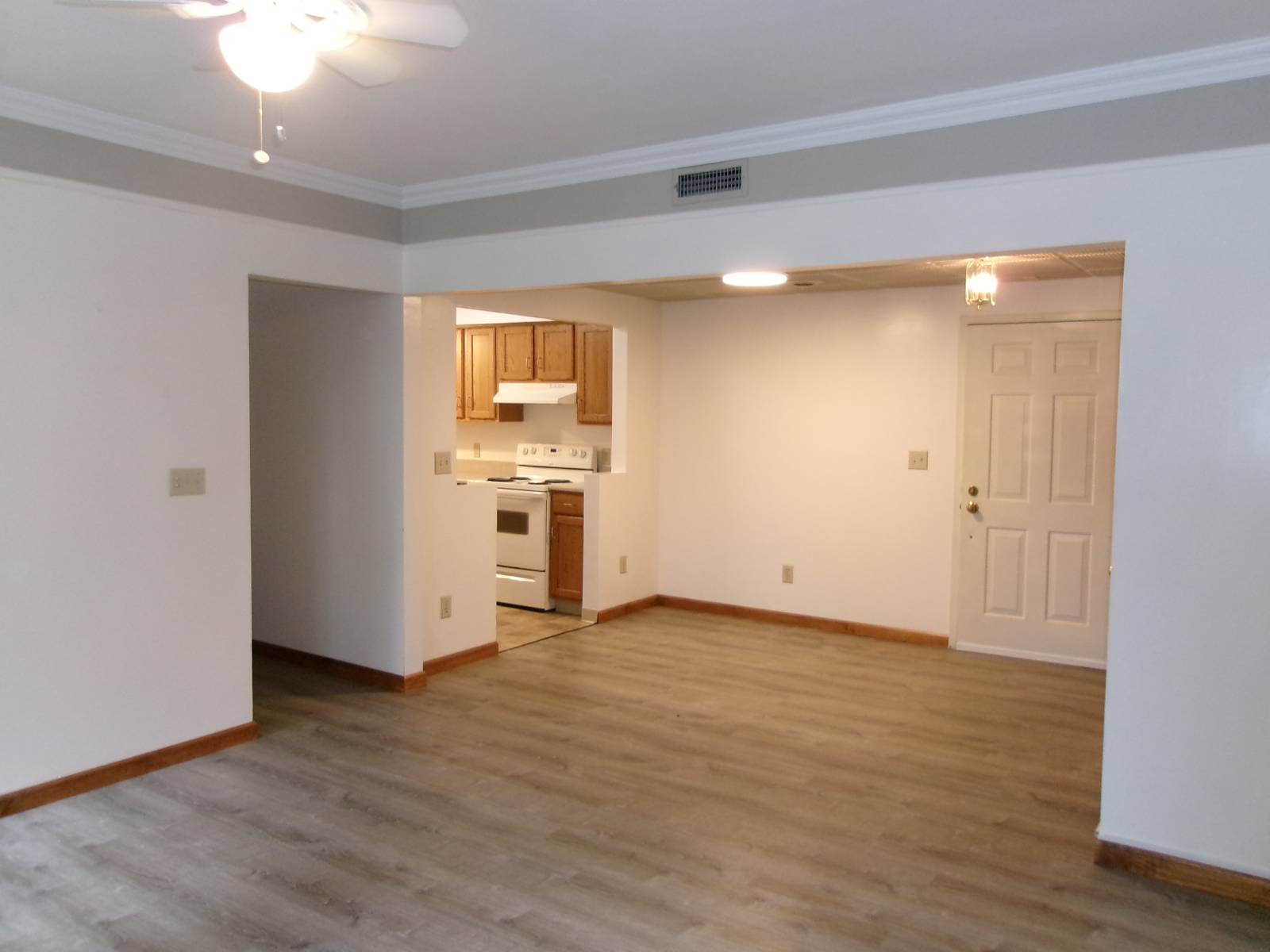 #9 photo, 222 S Ten Broeck Street, #3, Scotia , NY 12302