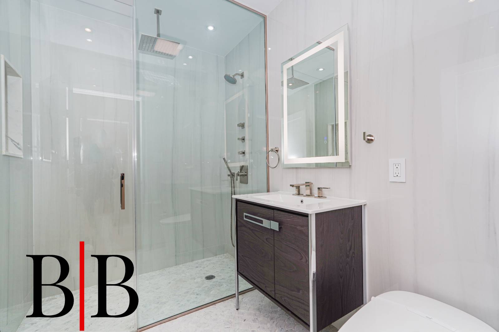 #34 photo, 82 Piedmont Avenue, Staten Island , NY 10305