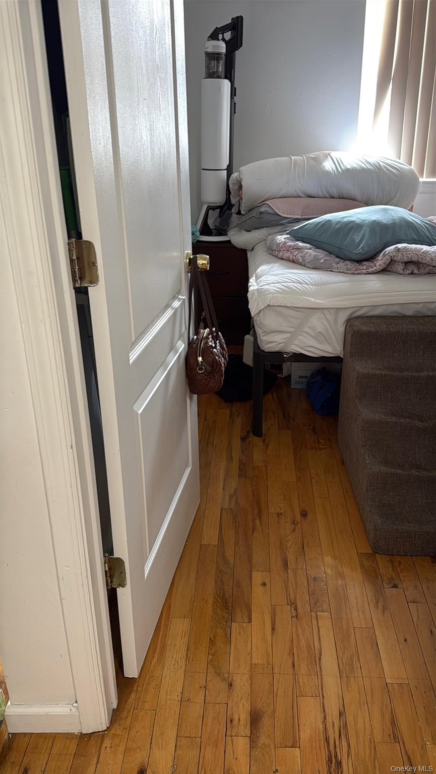 #12 photo, 207-17 47 Avenue, Bayside , NY 11361