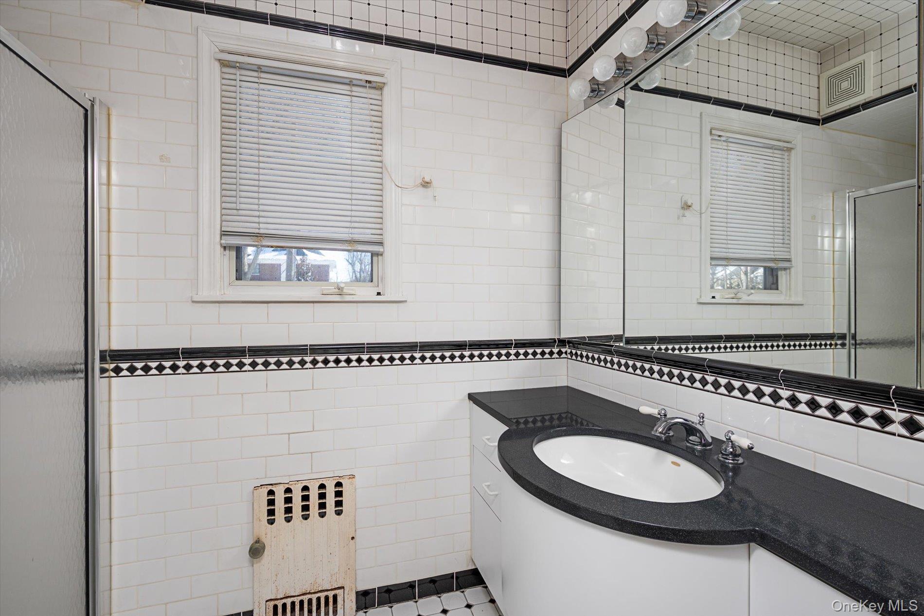 #9 photo, 19 Amherst Road, ग्रेट नेक Great Neck , NY 11021