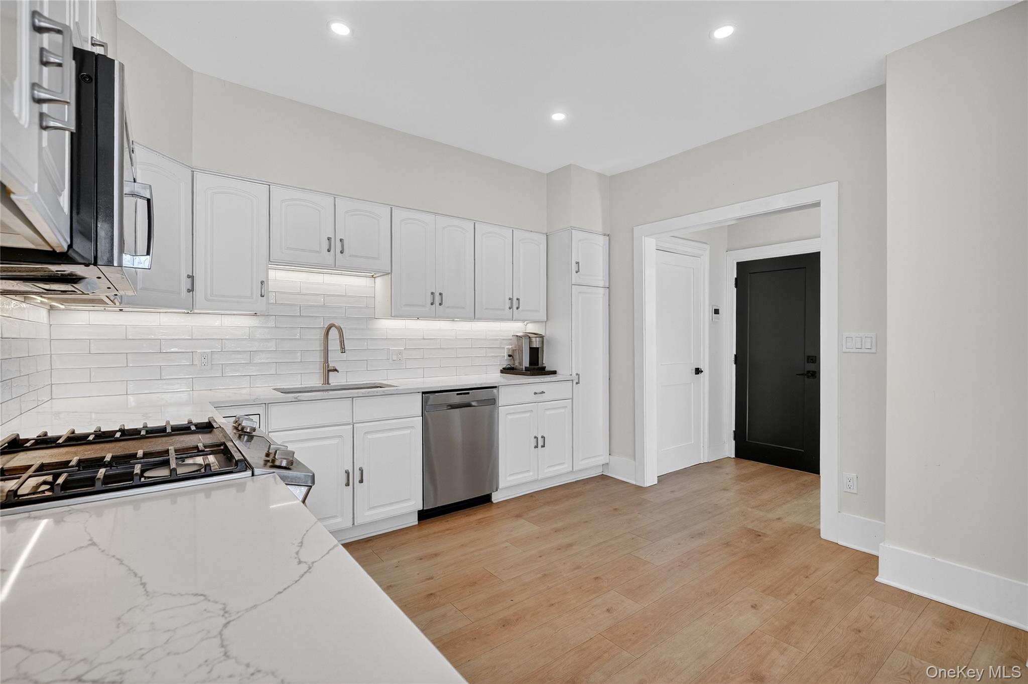 #5 photo, 44 Madeleine Avenue, New Rochelle , NY 10801