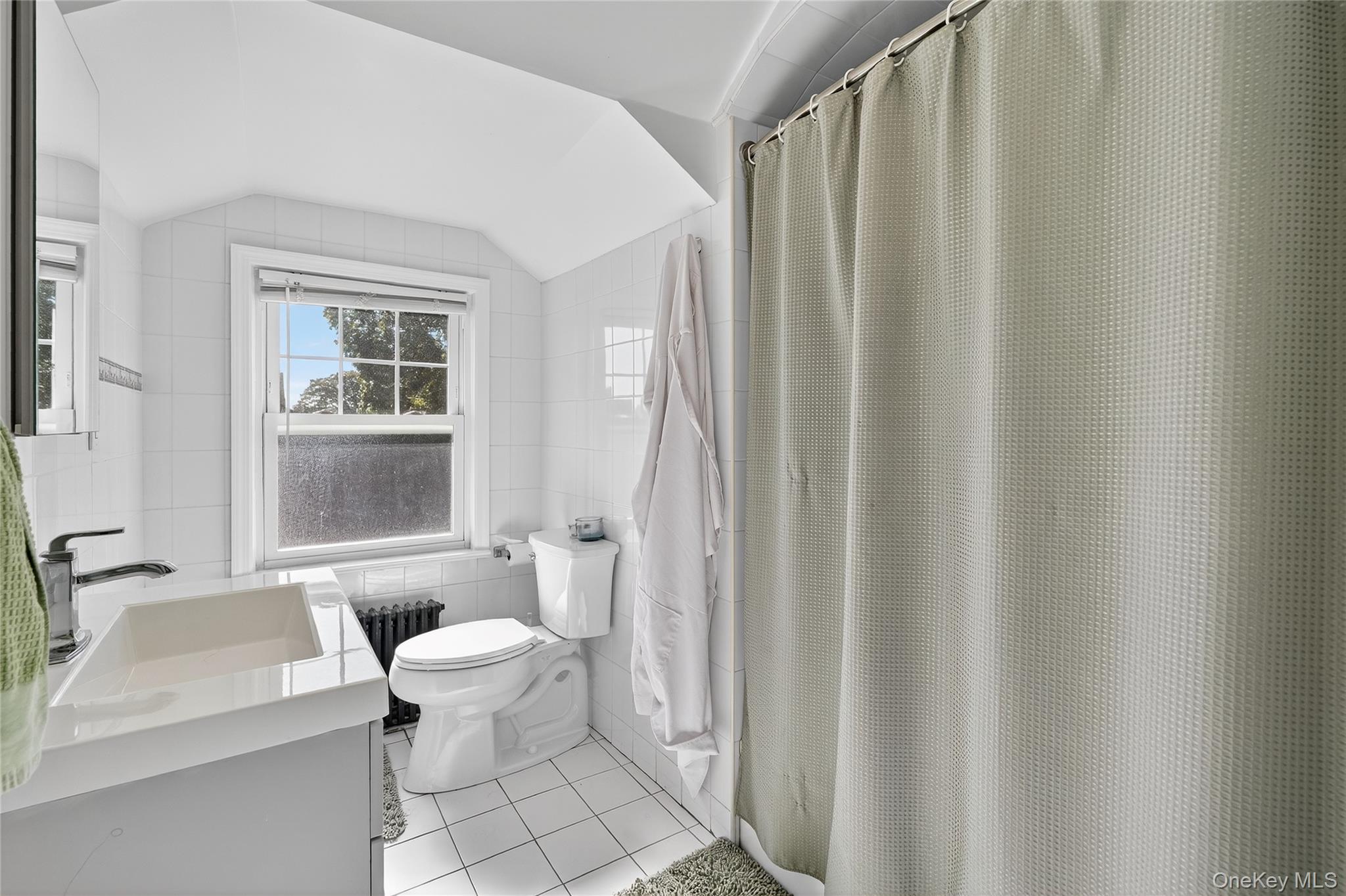 #12 photo, 44 Madeleine Avenue, New Rochelle , NY 10801