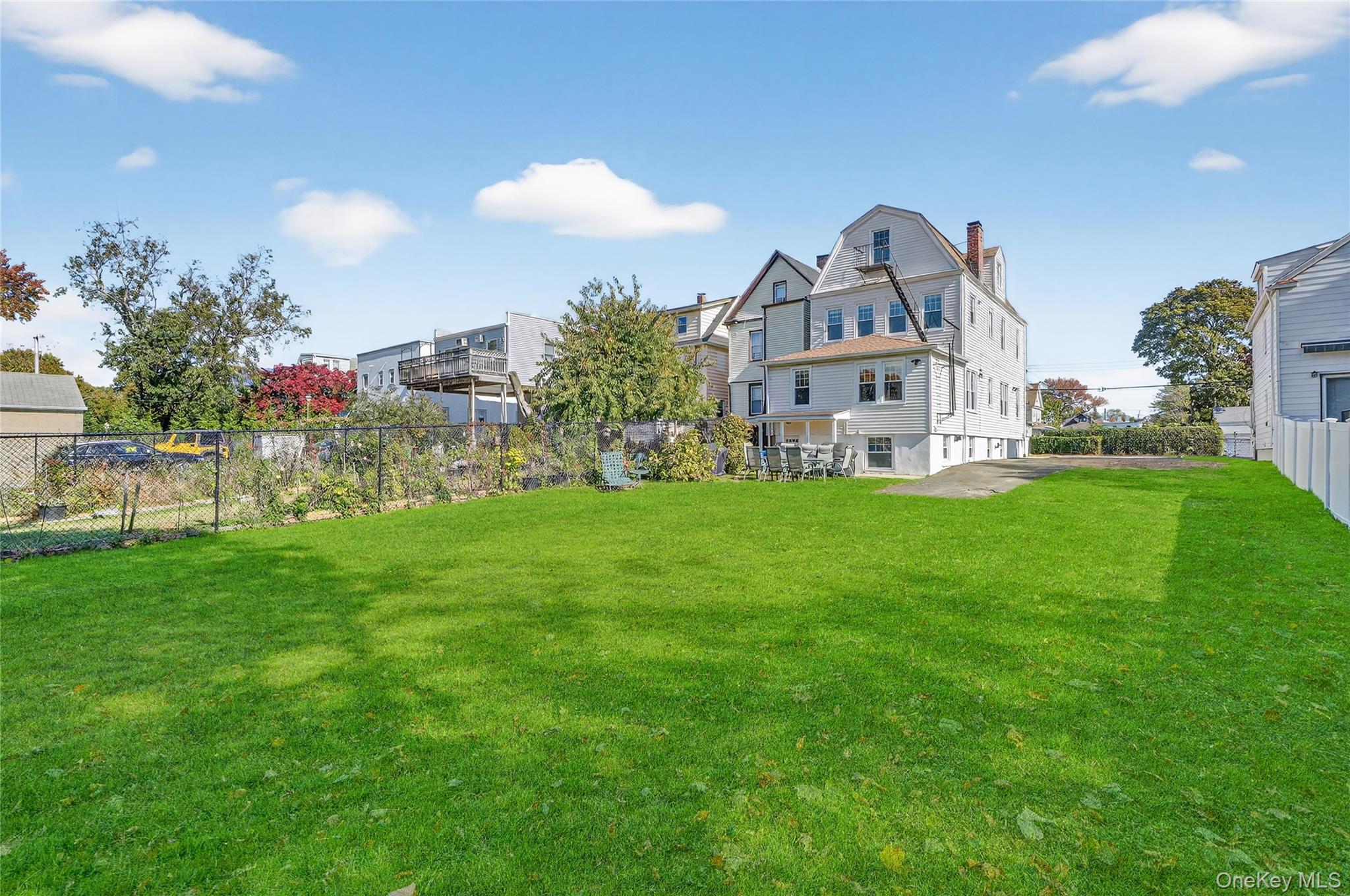 #16 photo, 44 Madeleine Avenue, New Rochelle , NY 10801