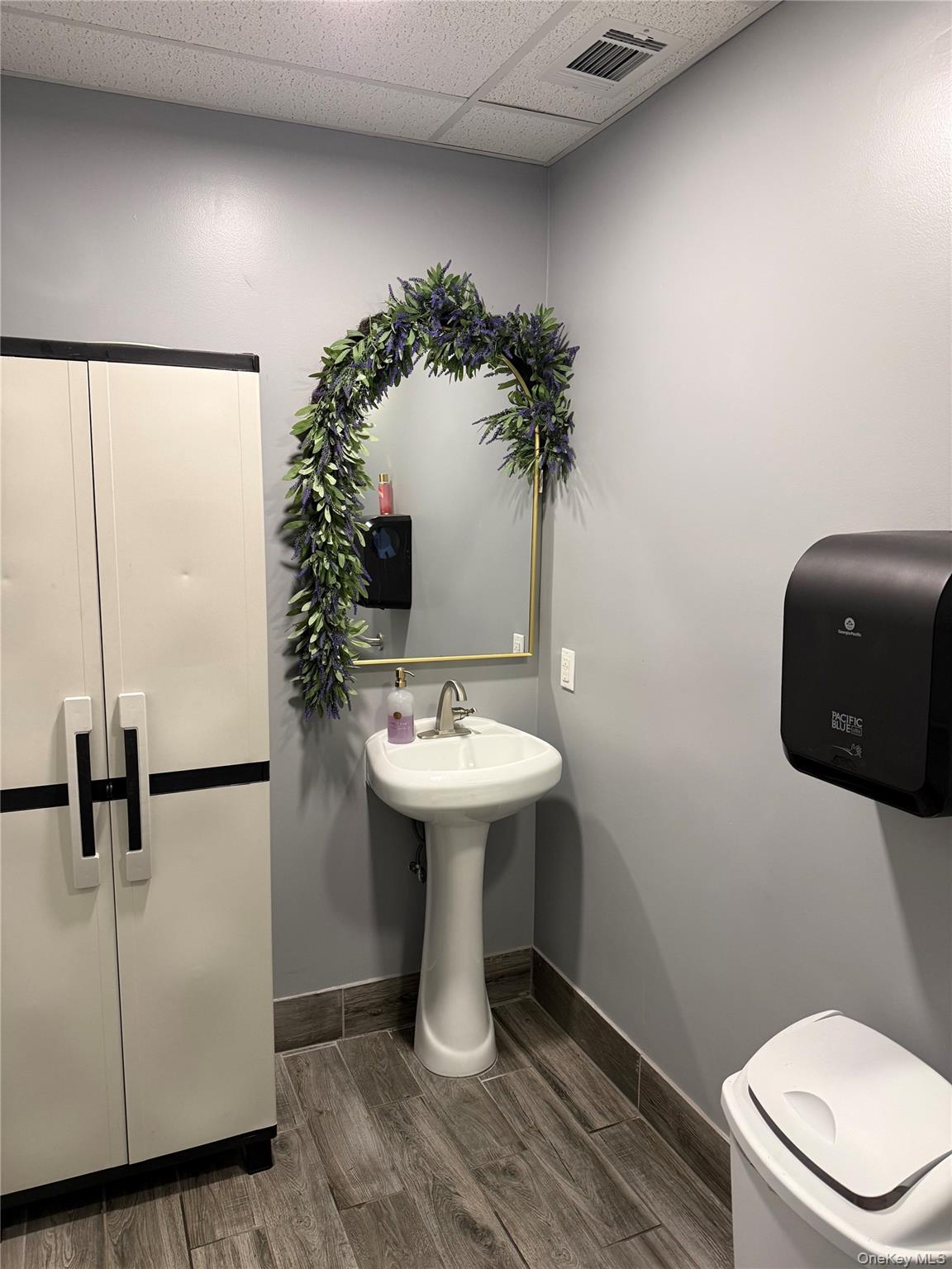 #8 photo, 298 NY-59, Nyack , NY 10960