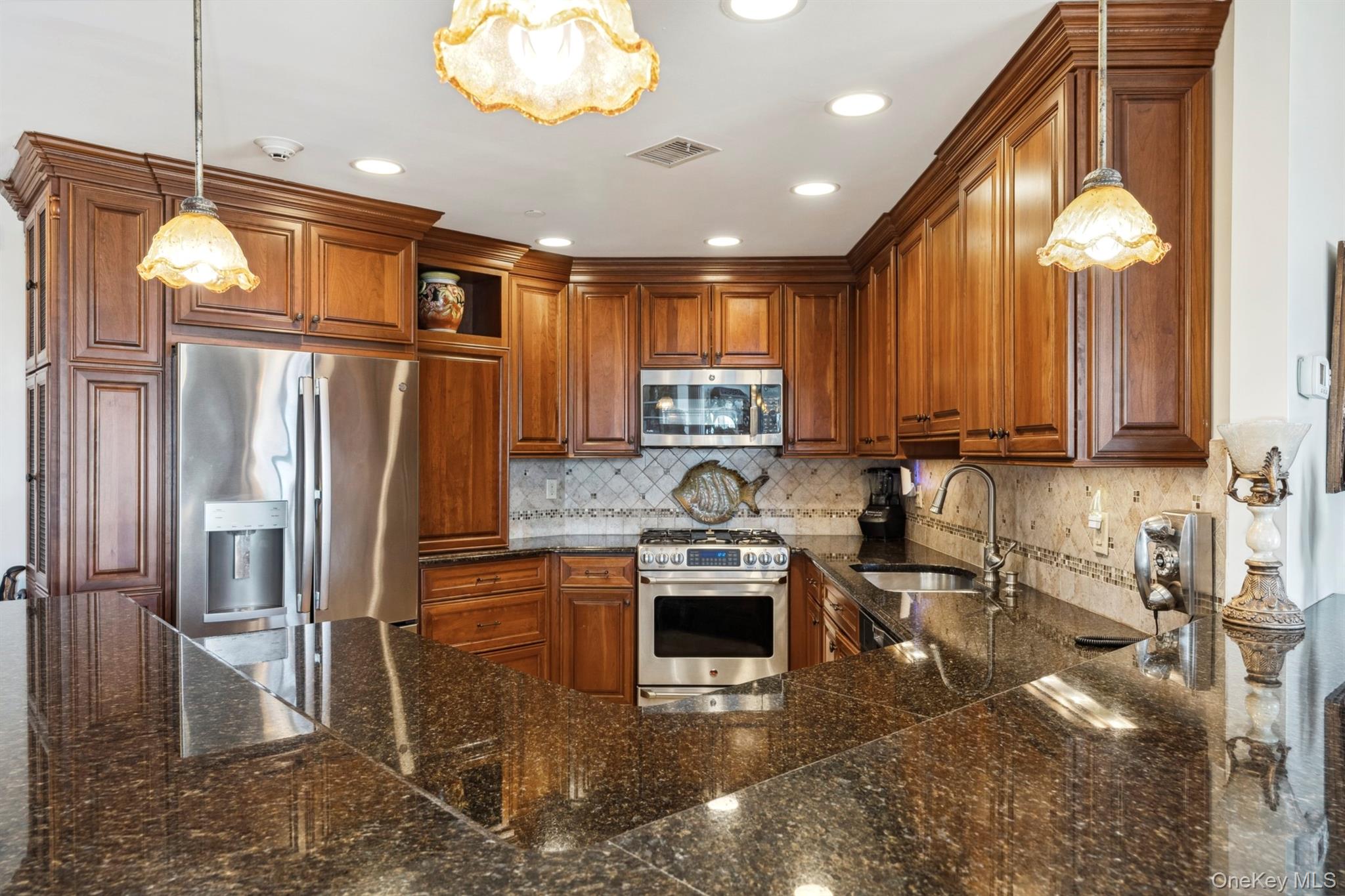 #12 photo, 207 Devries Court, Piermont , NY 10968