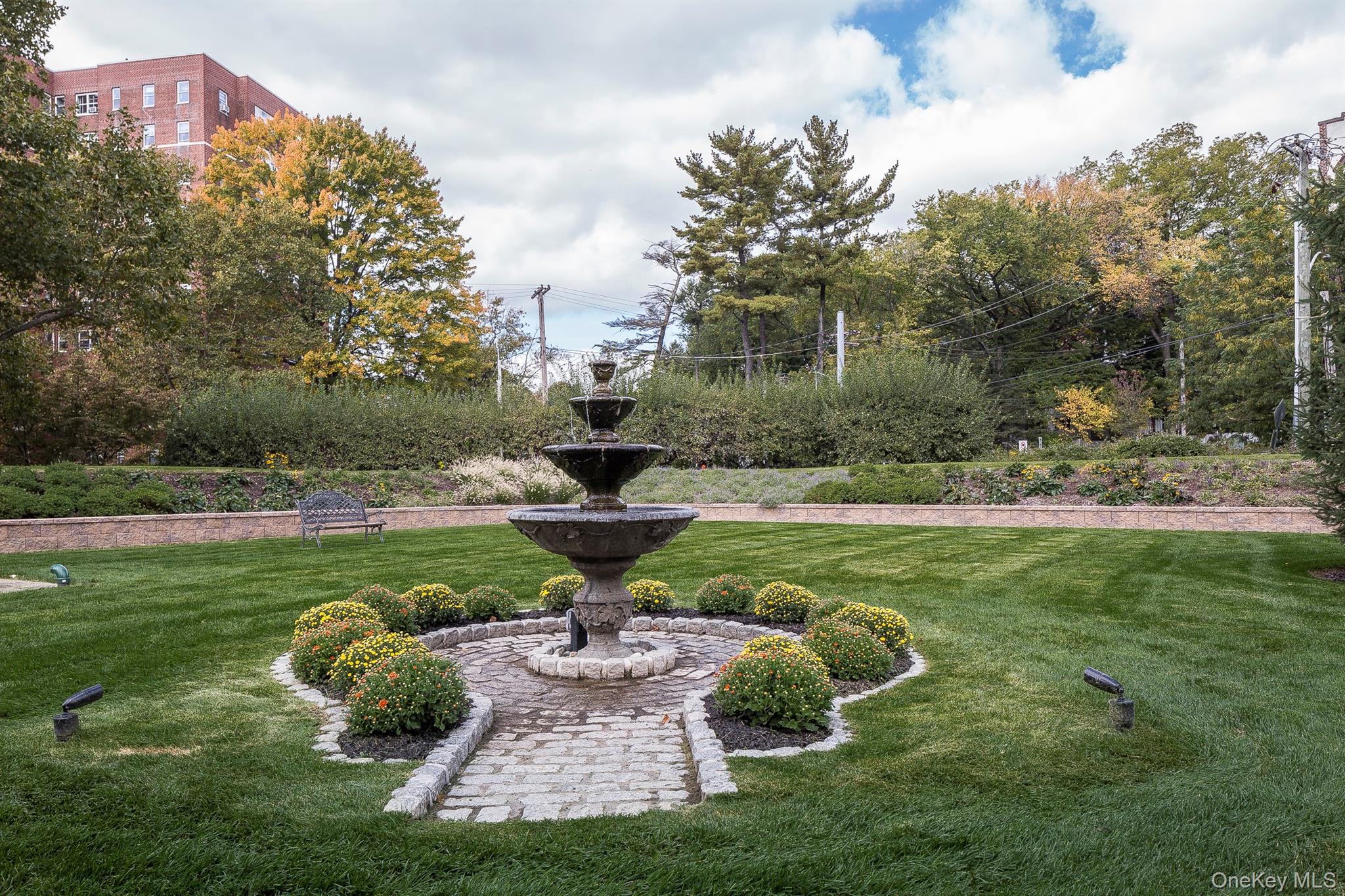 #11 photo, 10 Brooklands, Bronxville , NY 10708