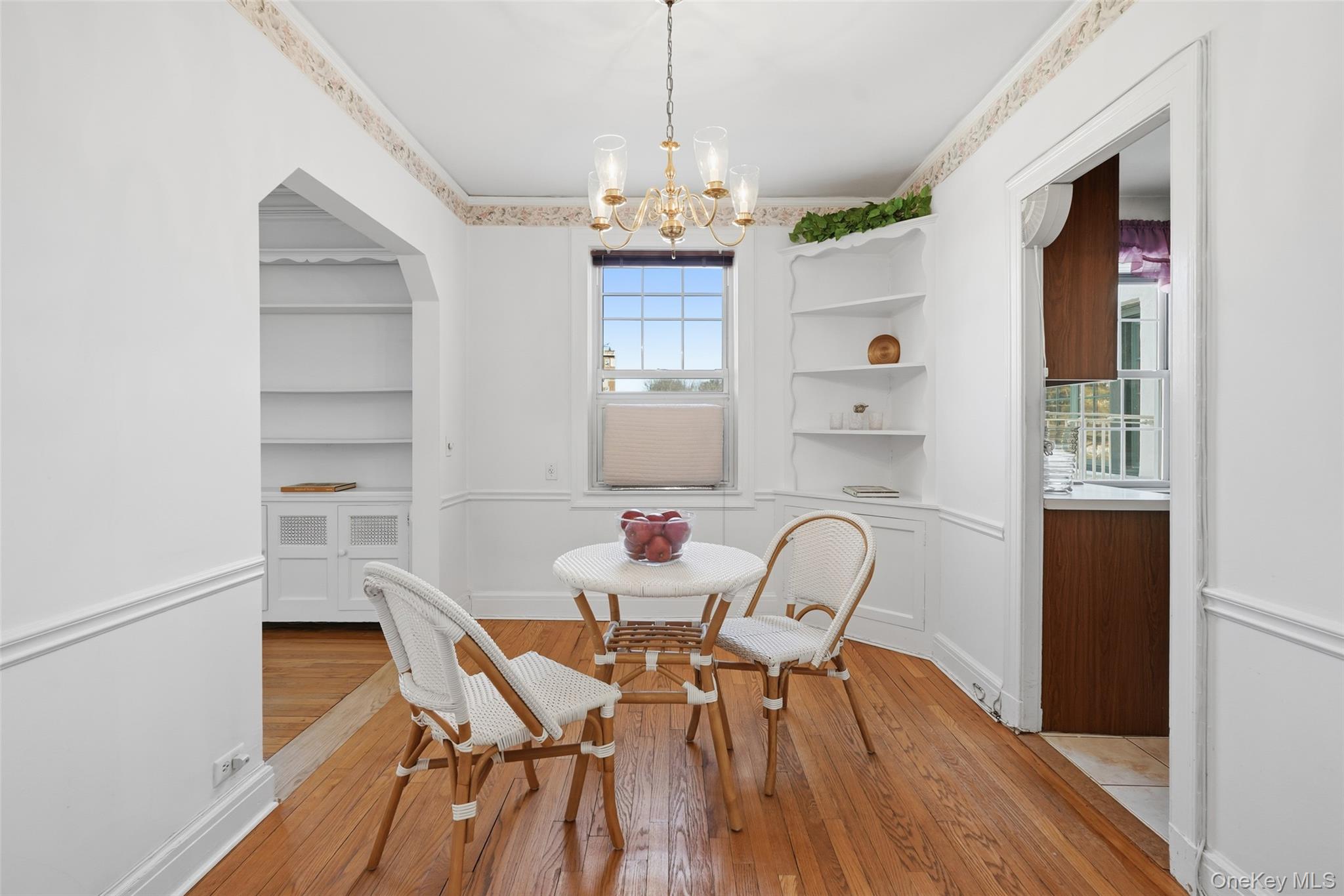 #4 photo, 10 Brooklands, Bronxville , NY 10708