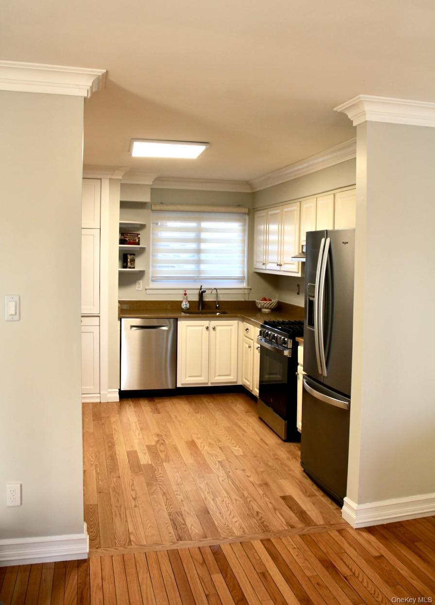 #7 photo, 104 Park Drive, Mount Kisco , NY 10549