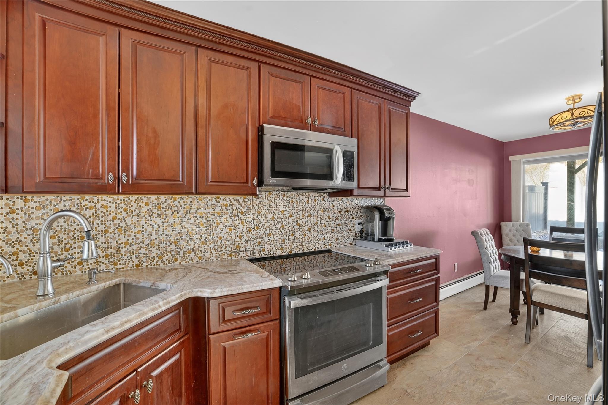 #9 photo, 20 Beecher Lane, 뉴욕주 Peekskill , NY 10566