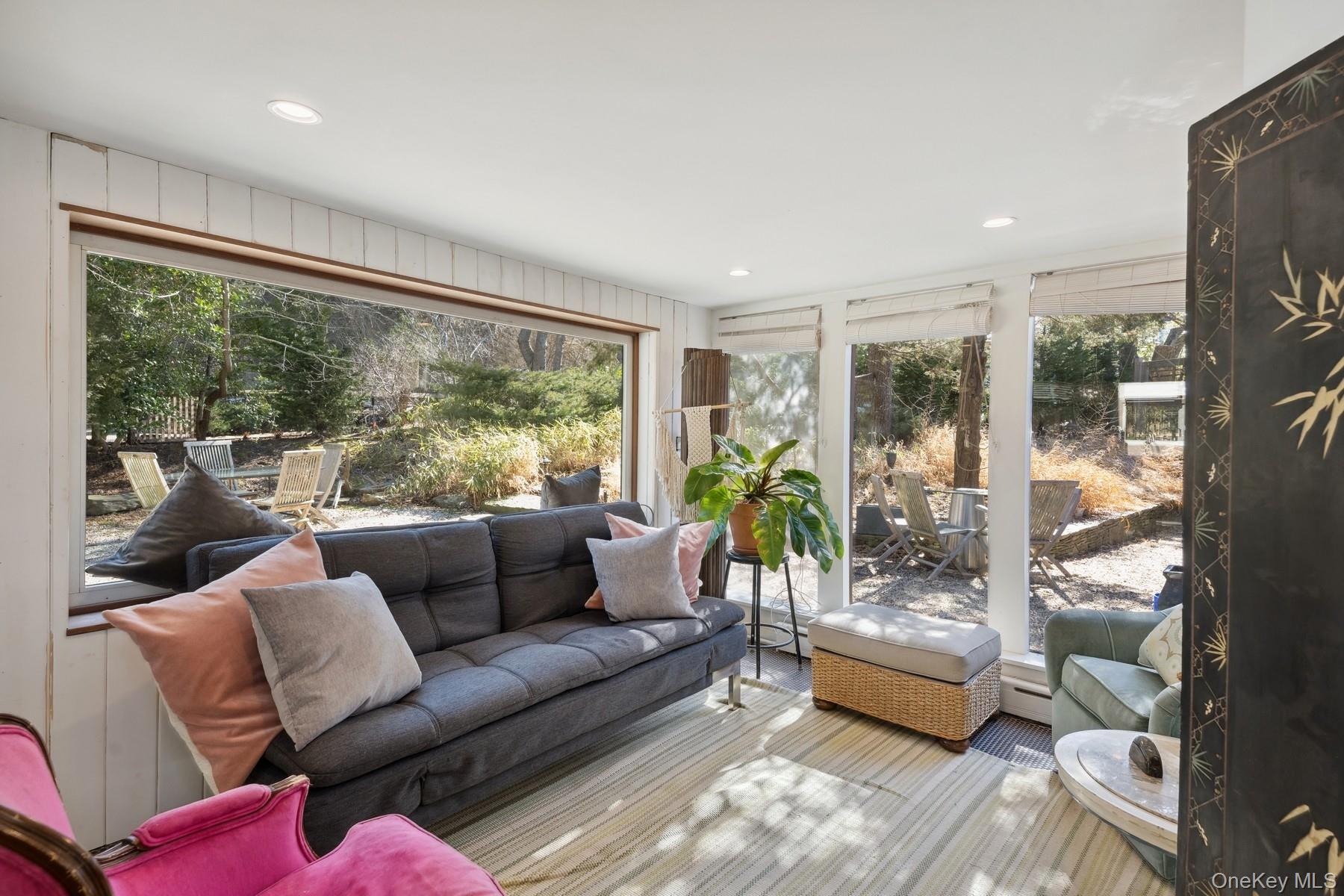 #14 photo, 1 Burkeshire Drive, מחוז סאפוק Sag Harbor , NY 11963