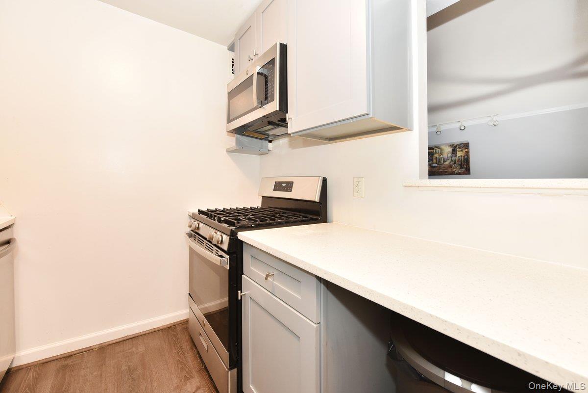 #12 photo, 101 Lincoln Avenue, 롱 아일랜드 Mineola , NY 11501