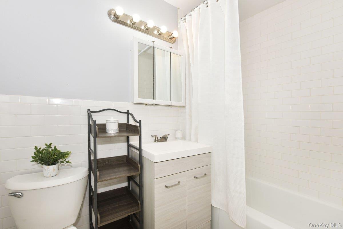 #15 photo, 101 Lincoln Avenue, 롱 아일랜드 Mineola , NY 11501