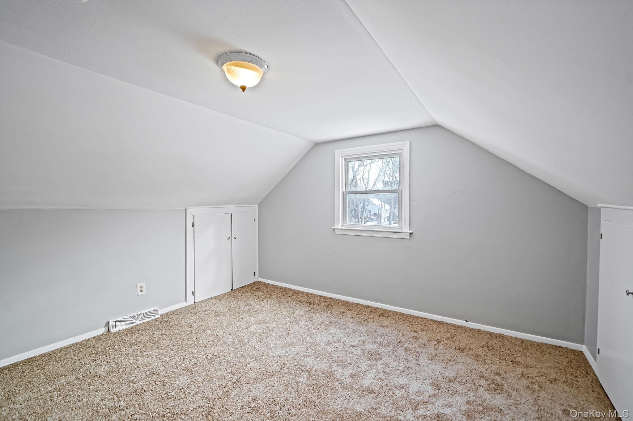 #16 photo, 289 Jefferson, 롱 아일랜드 Mastic Beach , NY 11951