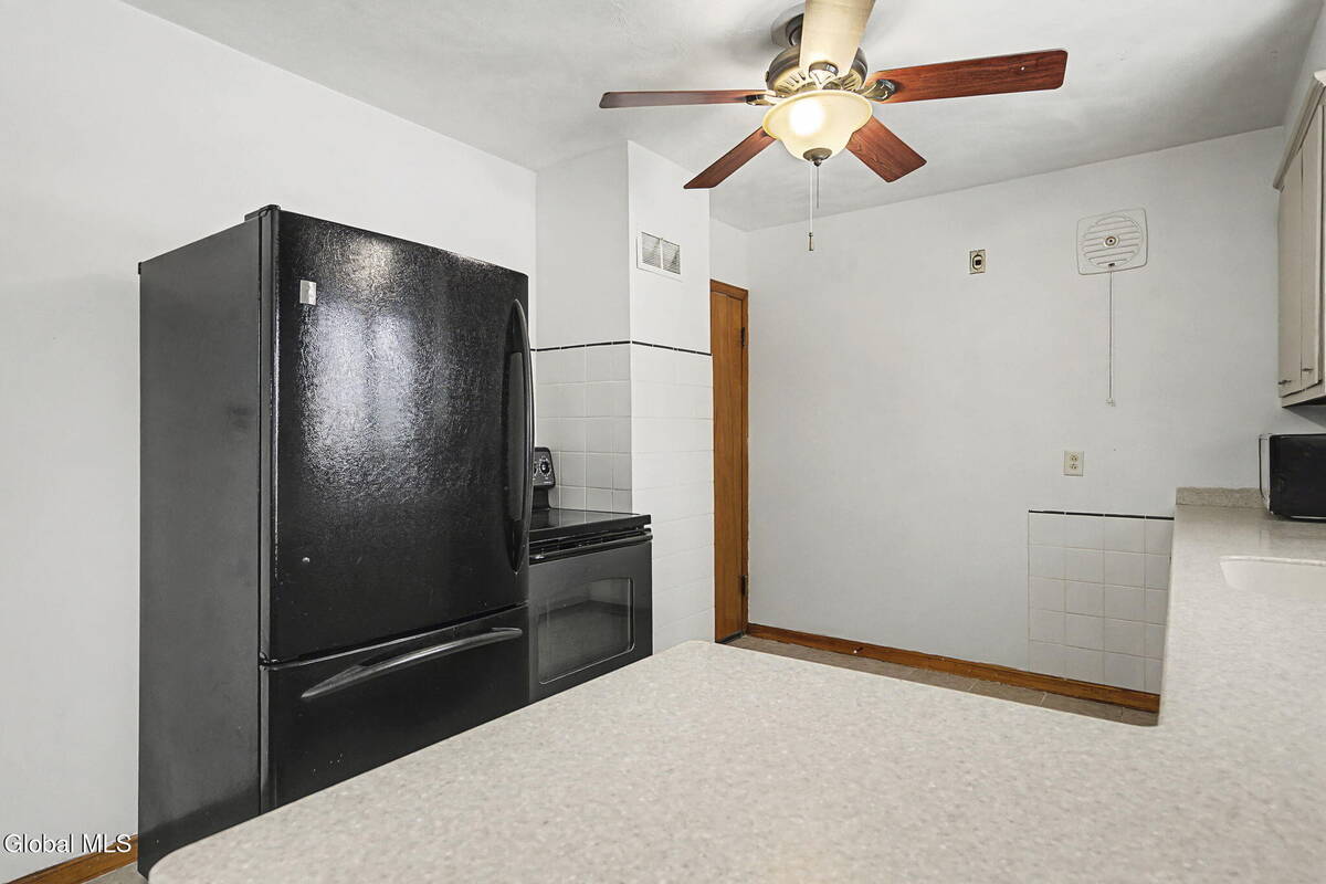 #15 photo, 36 Marion Boulevard, 紐約州 Glenville , NY 12302