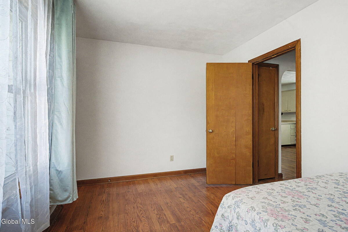 #22 photo, 36 Marion Boulevard, 紐約州 Glenville , NY 12302