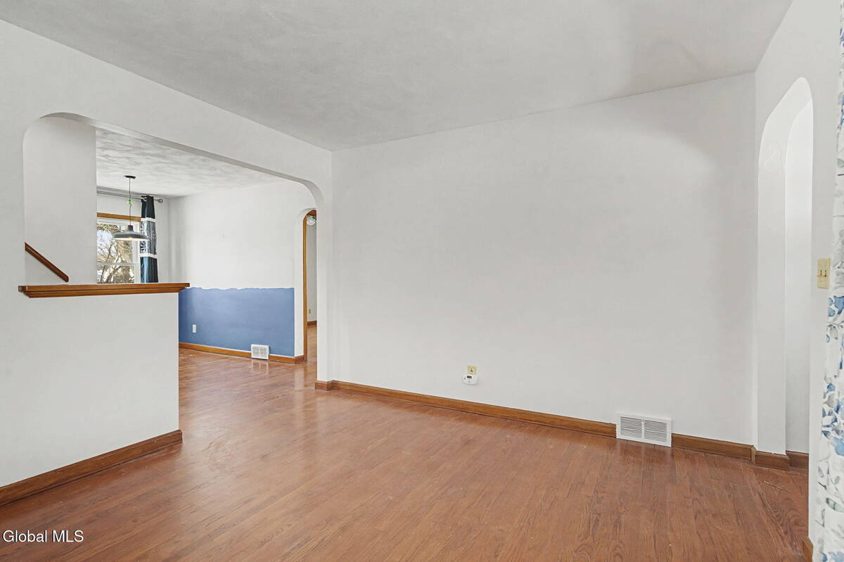 #6 photo, 36 Marion Boulevard, 紐約州 Glenville , NY 12302