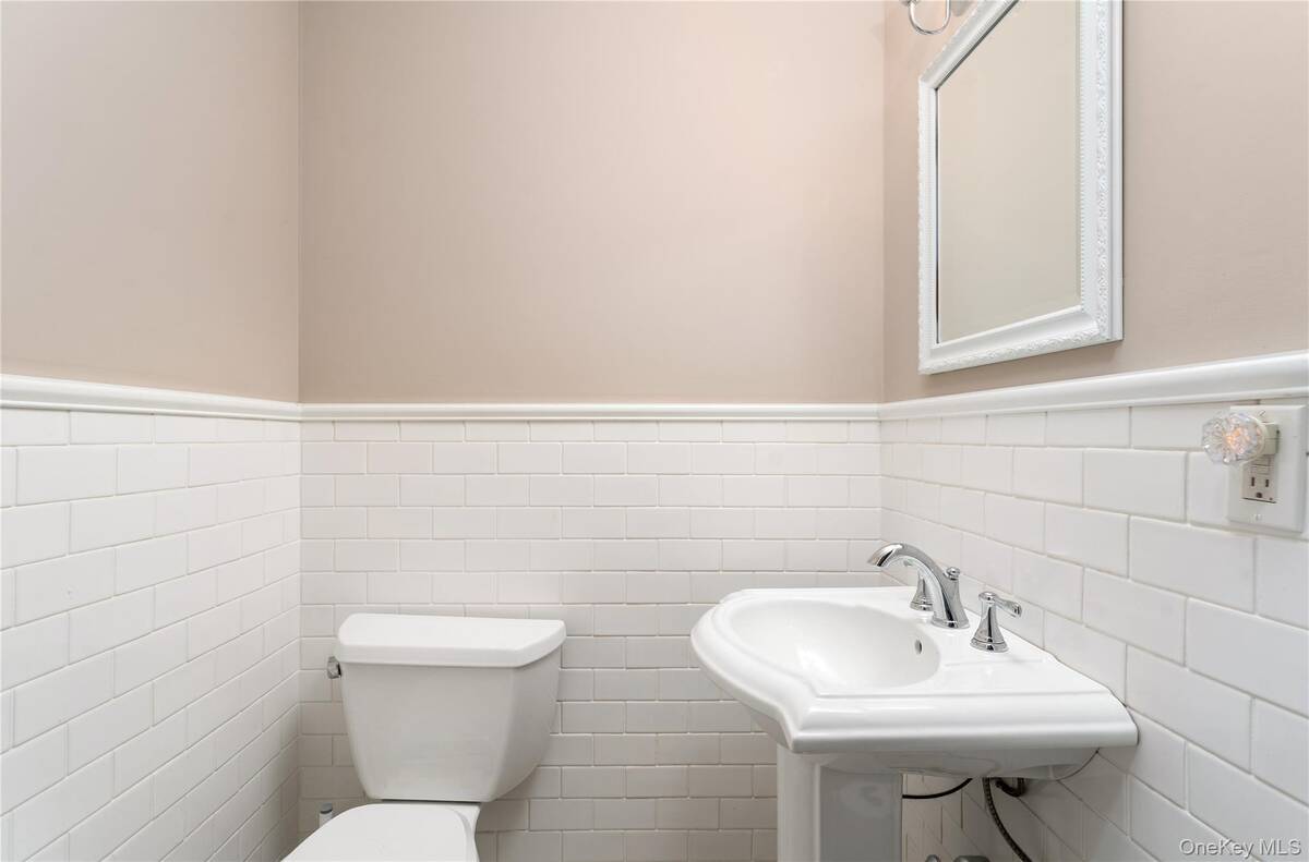 #23 photo, 735 Reeve Avenue, सफ़ोक काउंटी Mattituck , NY 11952