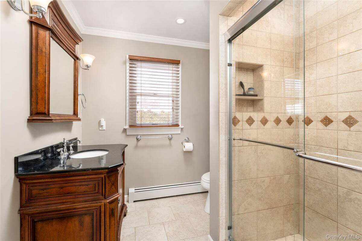 #26 photo, 735 Reeve Avenue, सफ़ोक काउंटी Mattituck , NY 11952