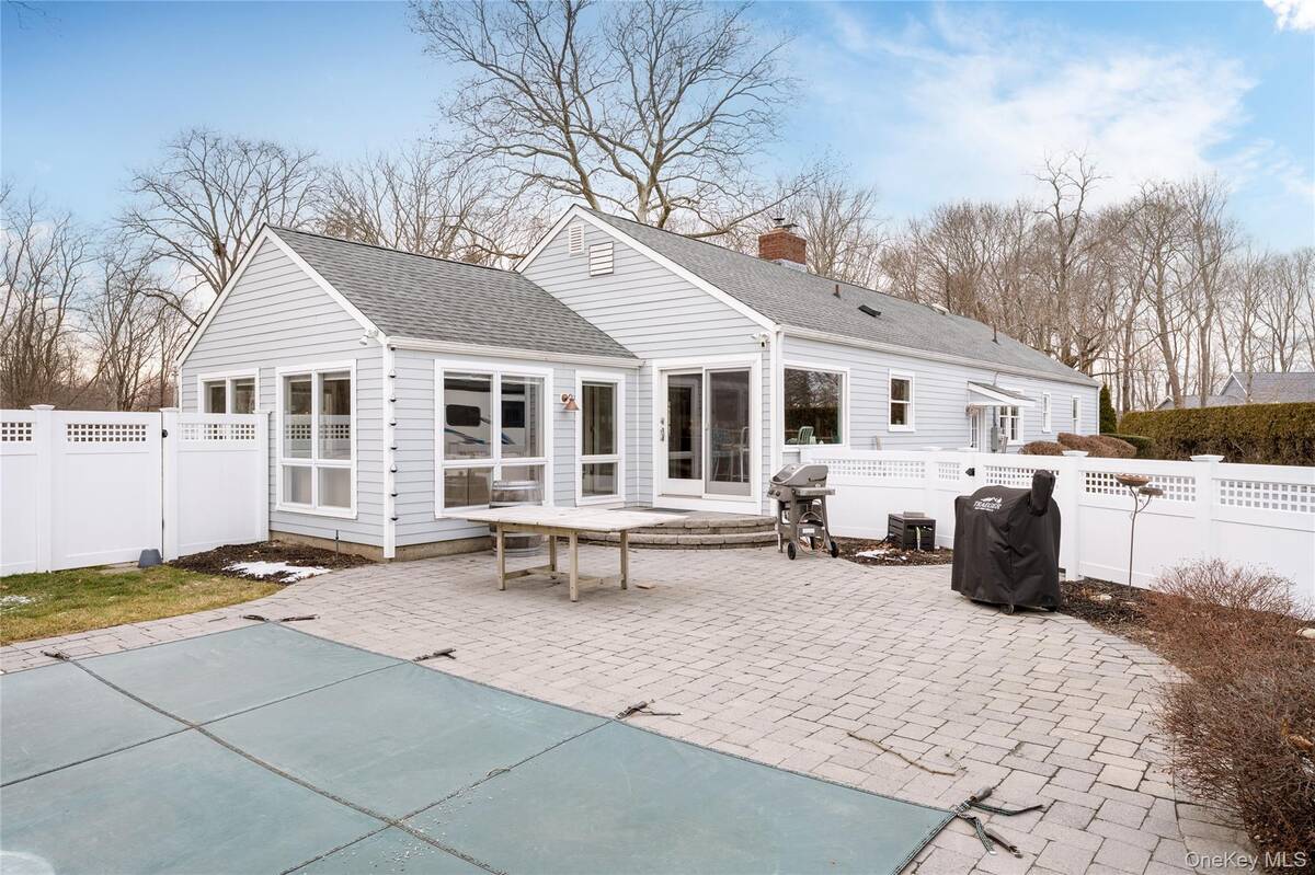 #38 photo, 735 Reeve Avenue, सफ़ोक काउंटी Mattituck , NY 11952