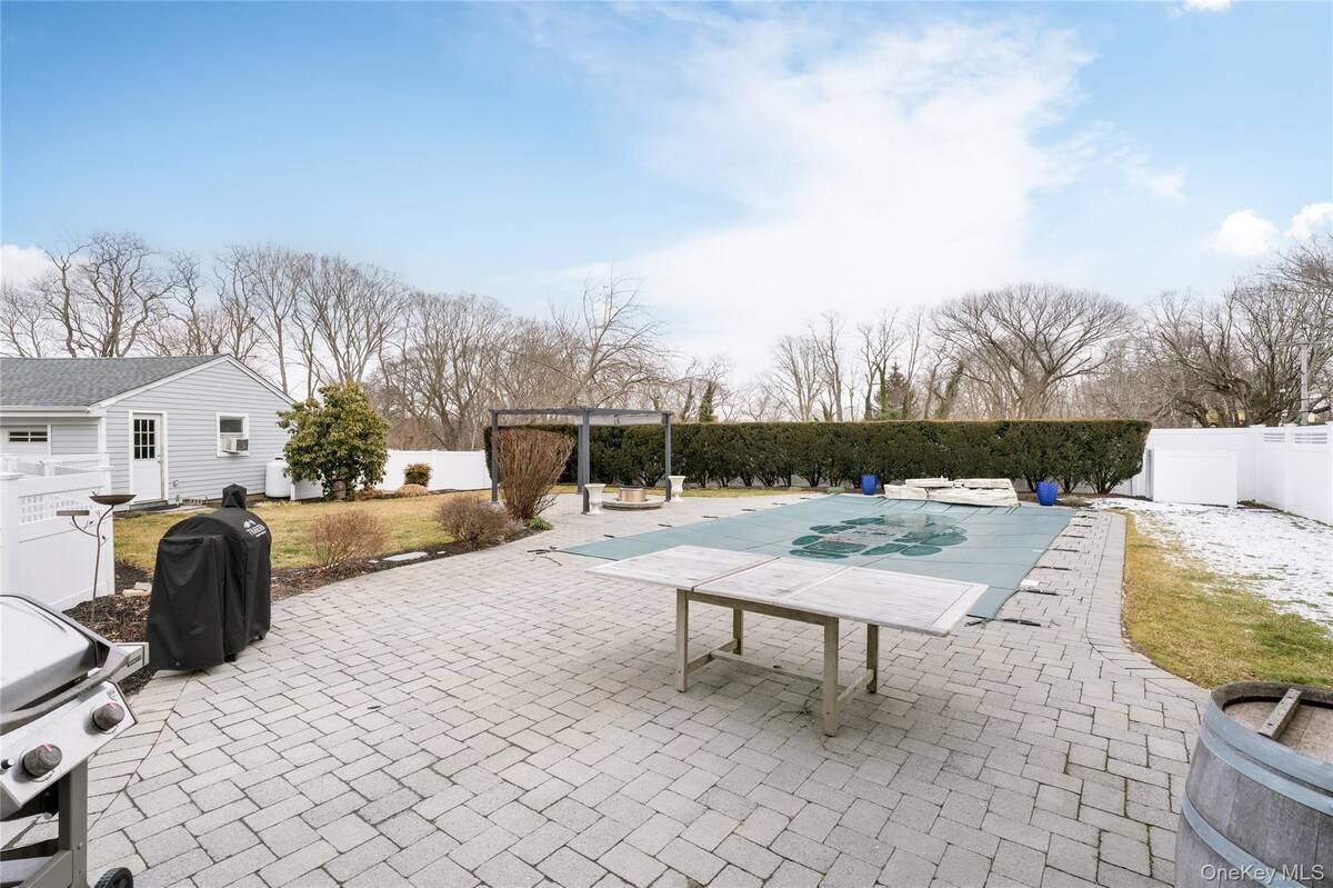 #40 photo, 735 Reeve Avenue, सफ़ोक काउंटी Mattituck , NY 11952