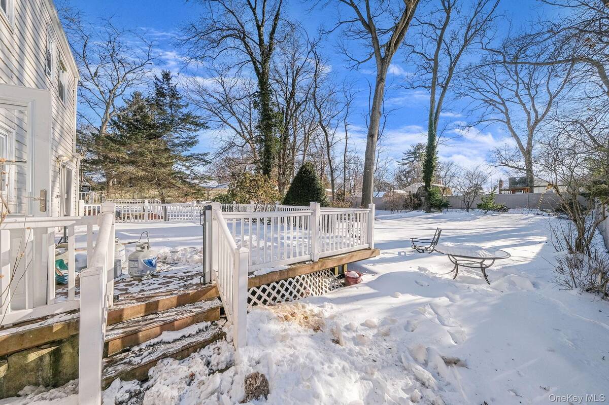 #12 photo, 21 Valleywood Drive, Huntington Station , NY 11746