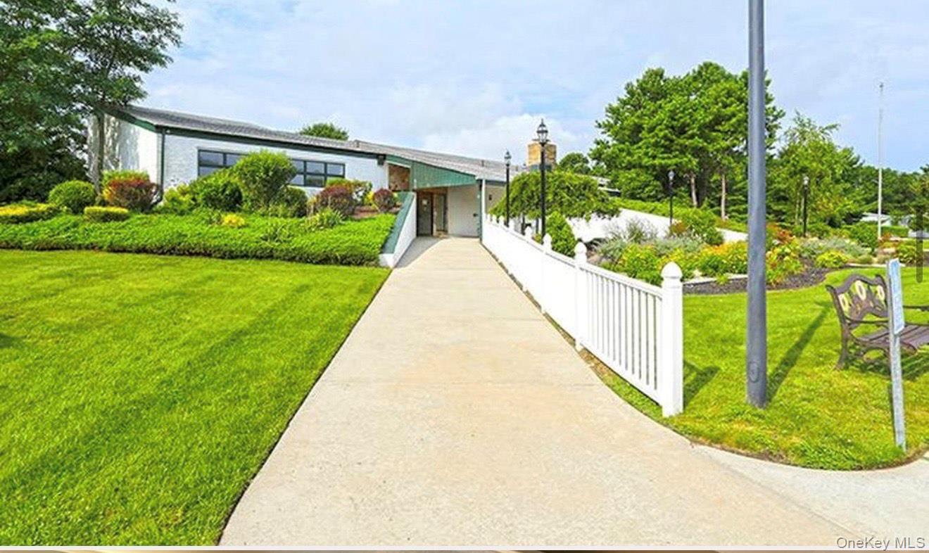 #10 photo, 16 Village Circle E, Manorville , NY 11949