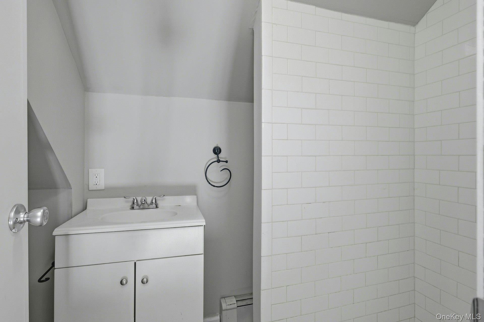 #21 photo, 23 Elm Drive W, 長島 Levittown , NY 11756