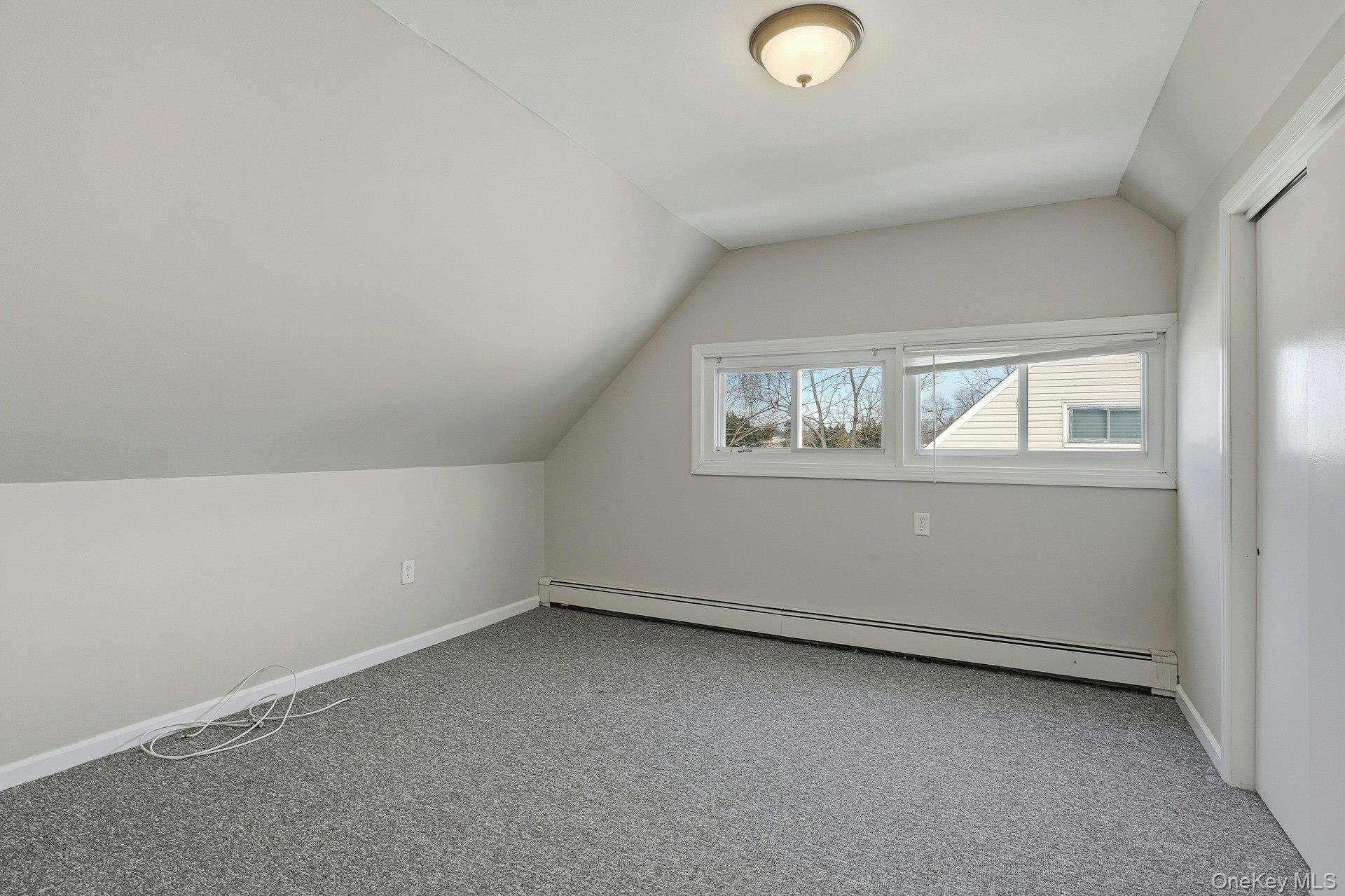 #22 photo, 23 Elm Drive W, 長島 Levittown , NY 11756