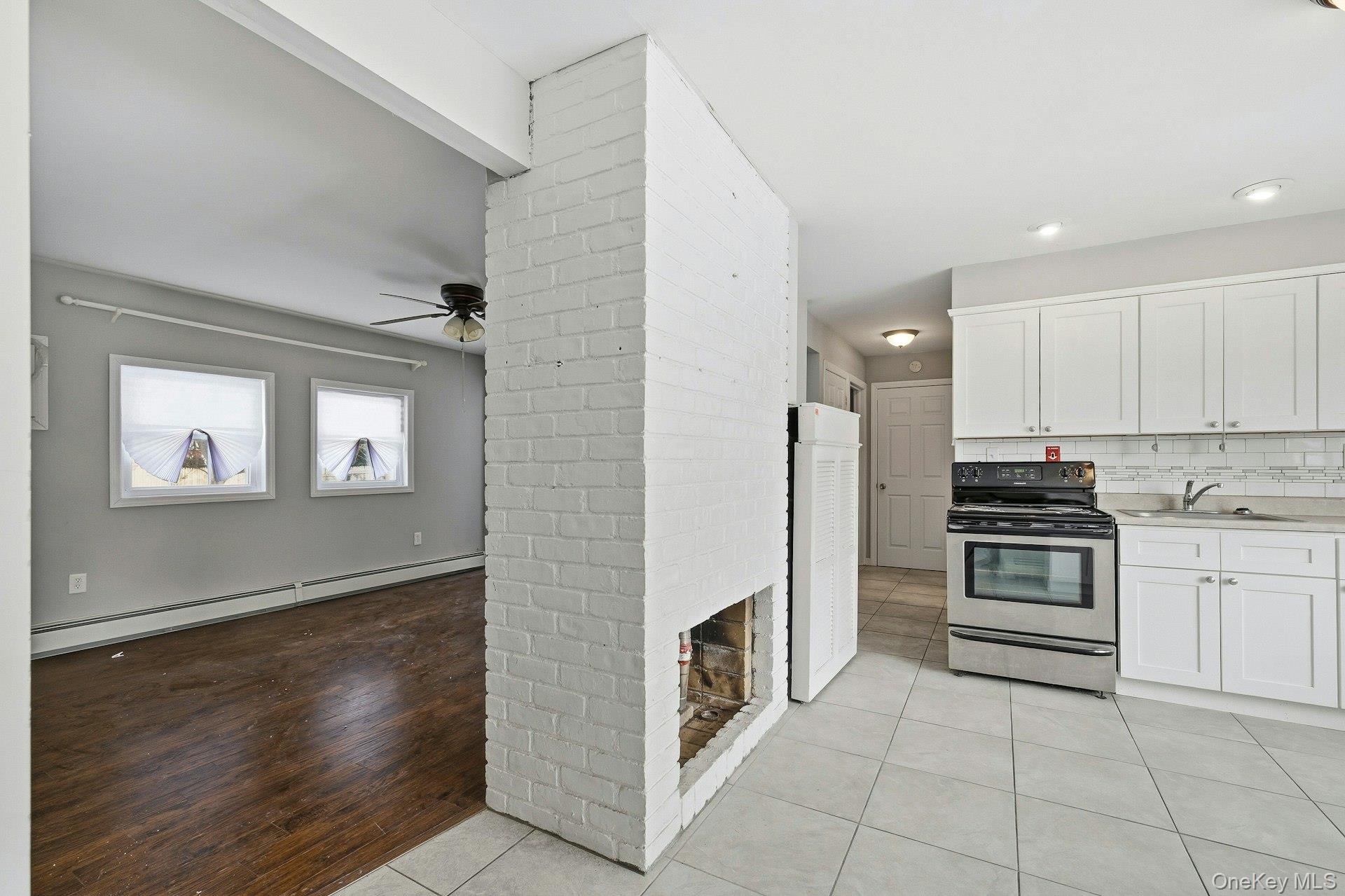 #8 photo, 23 Elm Drive W, 長島 Levittown , NY 11756