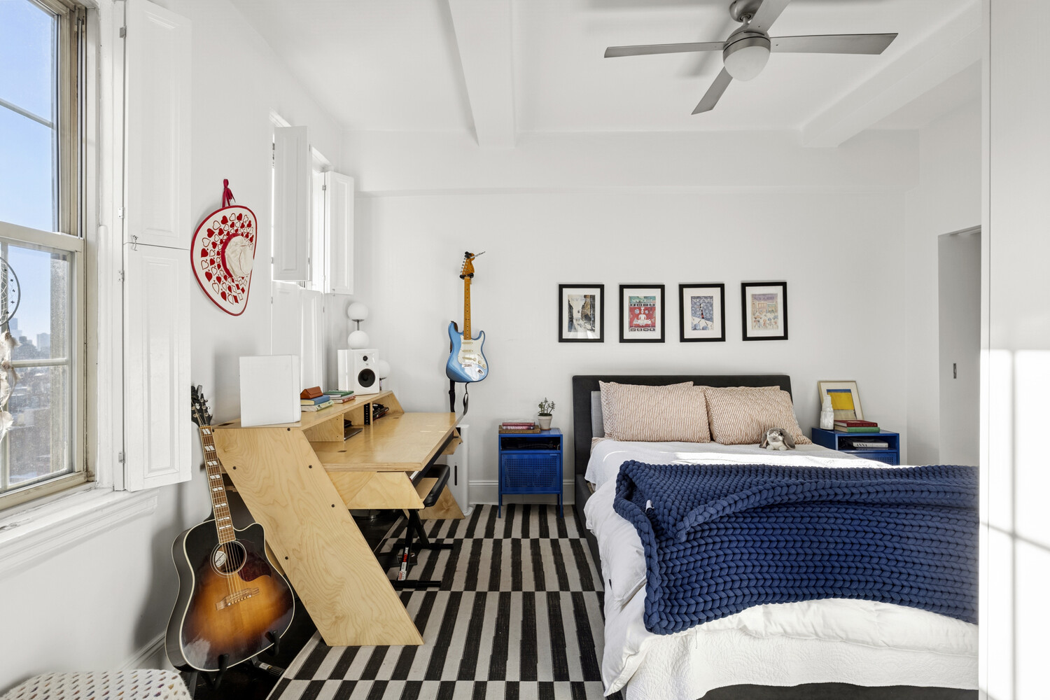 #4 photo, 24 5TH Avenue, Greenwich Village , NY 10011