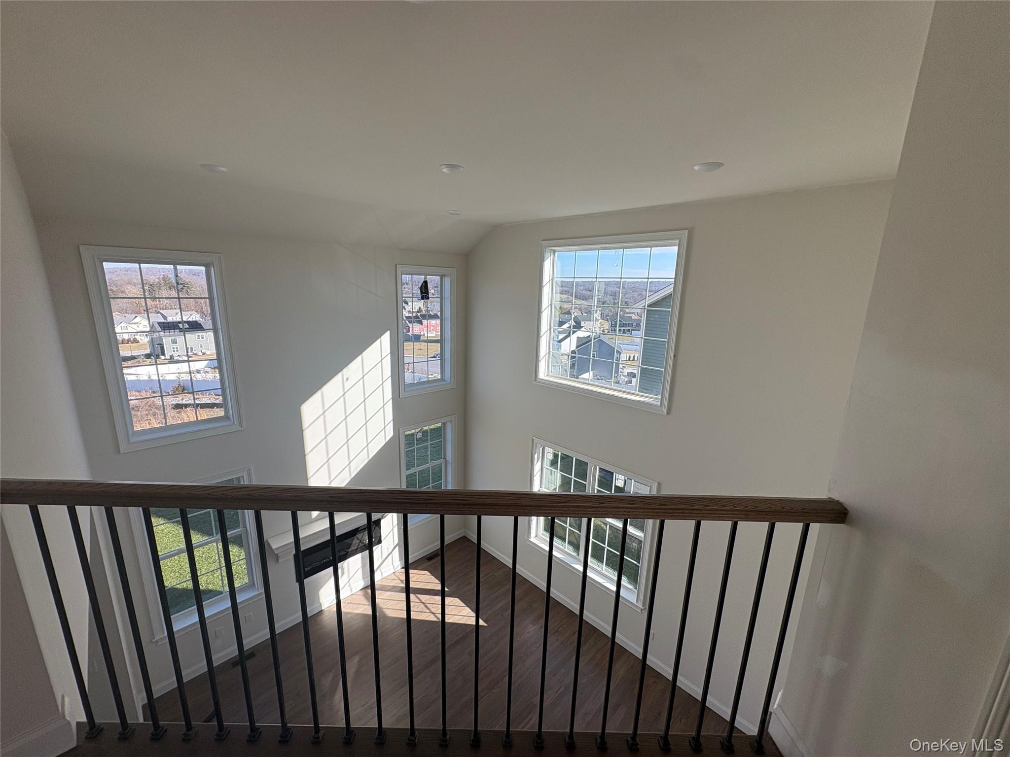 #7 photo, 30 Dartmouth Drive, Poughkeepsie , NY 12603