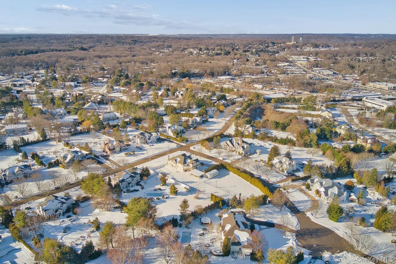 #12 photo, 49 Rofay Drive, सफ़ोक काउंटी East Northport , NY 11731