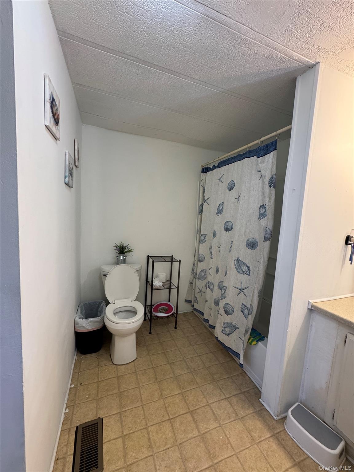 #7 photo, 621 Sheafe Rd, Poughkeepsie , NY 12601